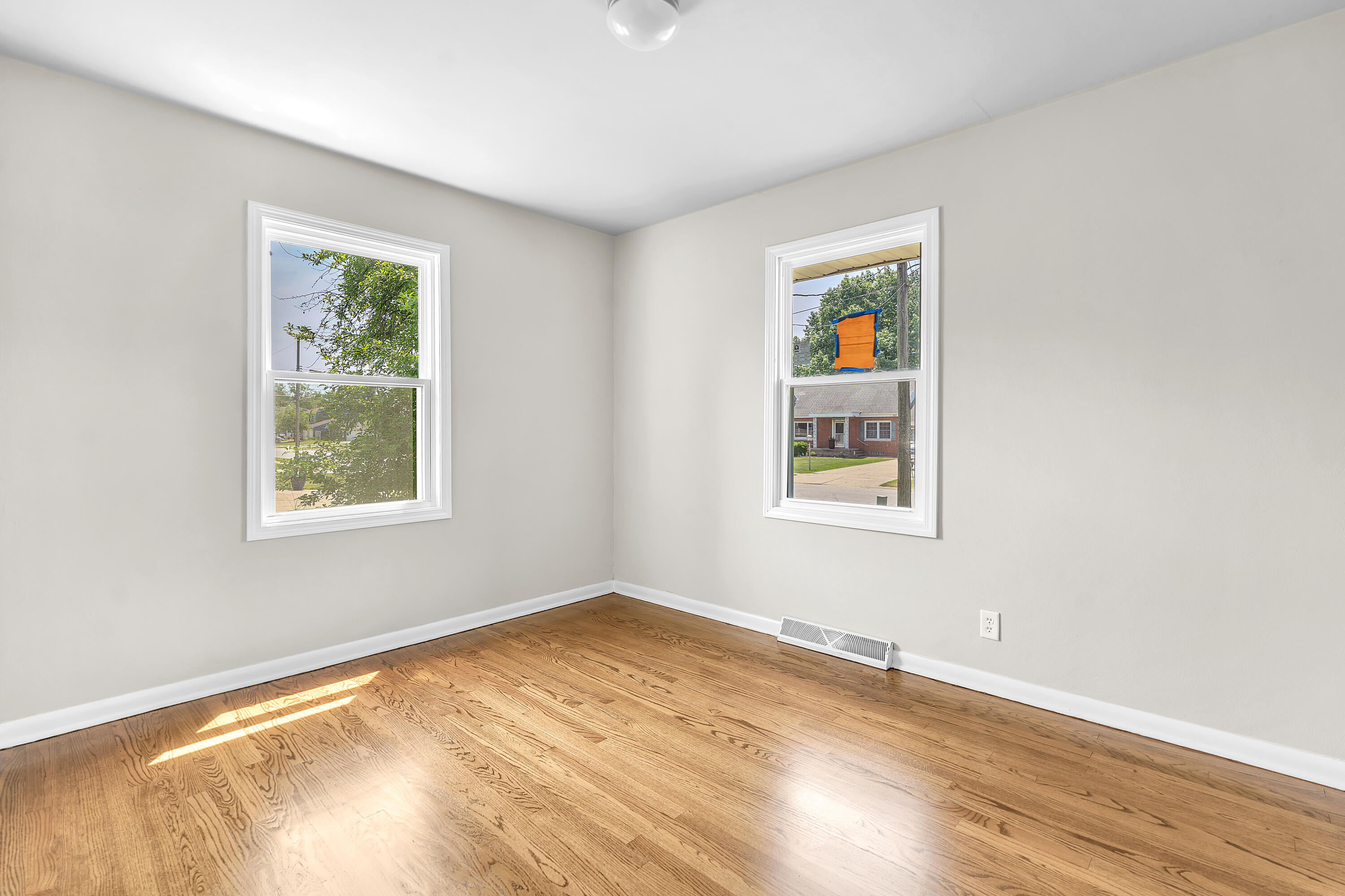 2851 44th Street, Highland, IN 46322; Image #16