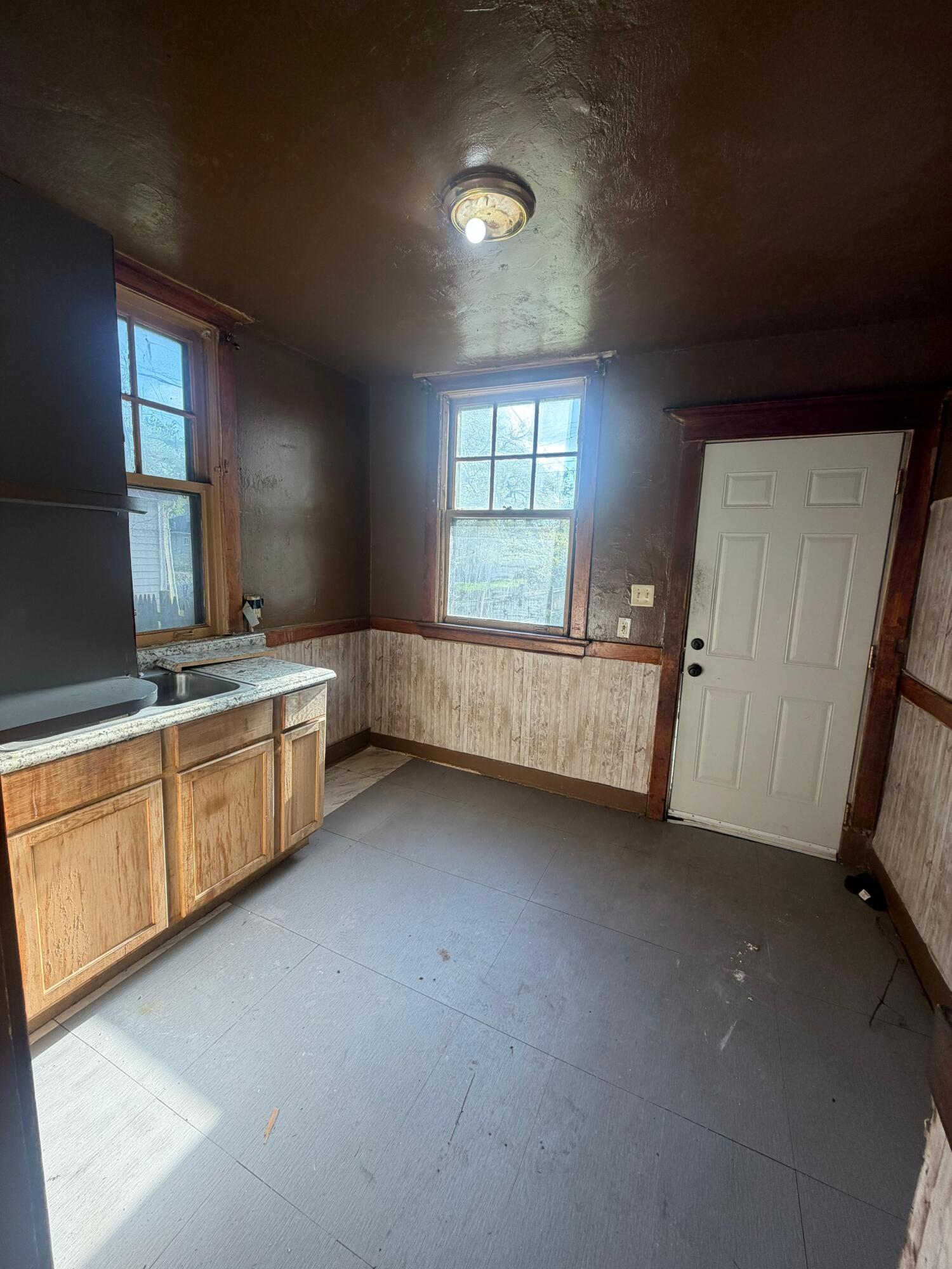 809 Pierce Street, Gary, IN 46402; Image #9