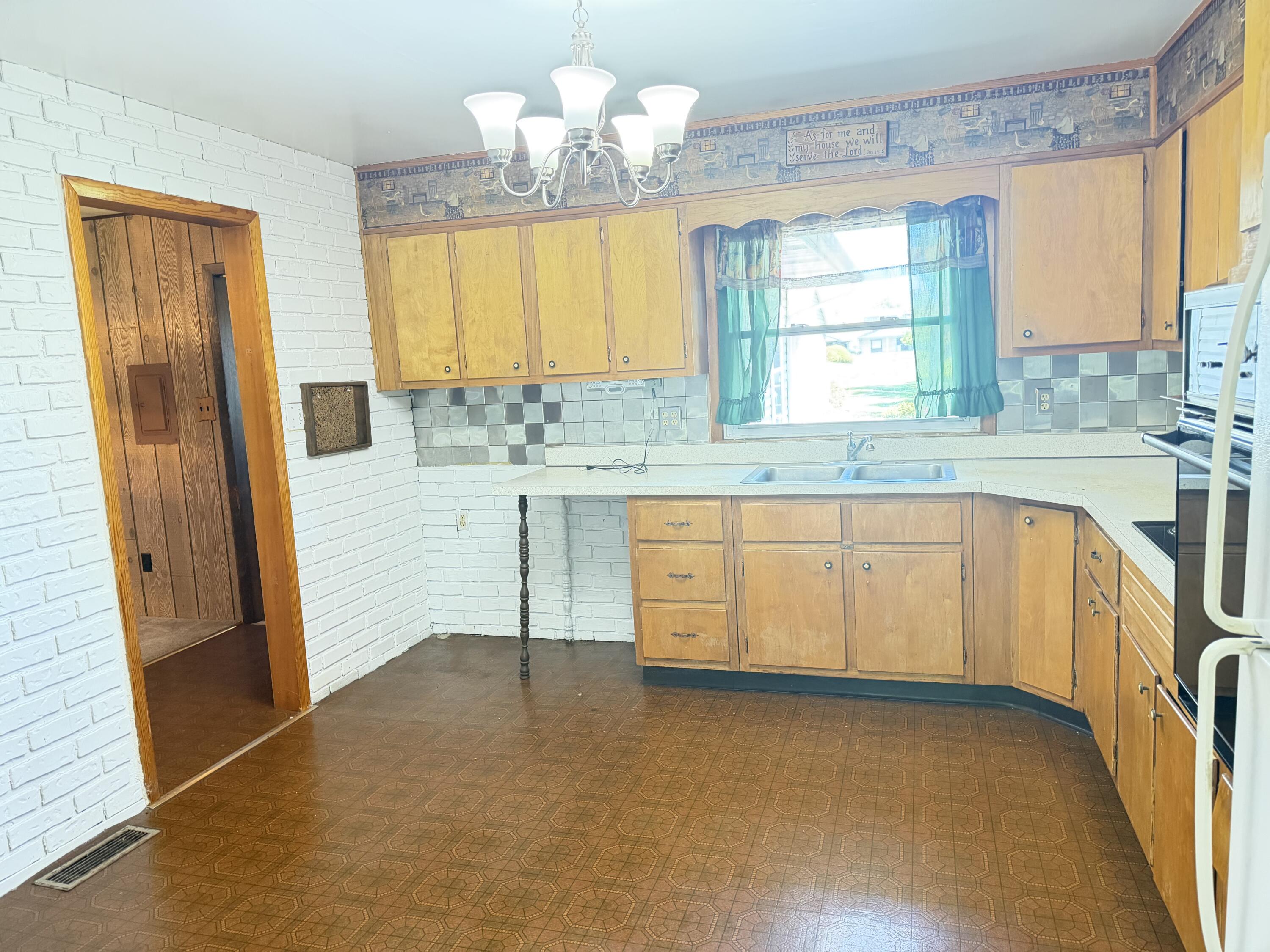 505 Albert Street, Valparaiso, IN 46383; Image #3