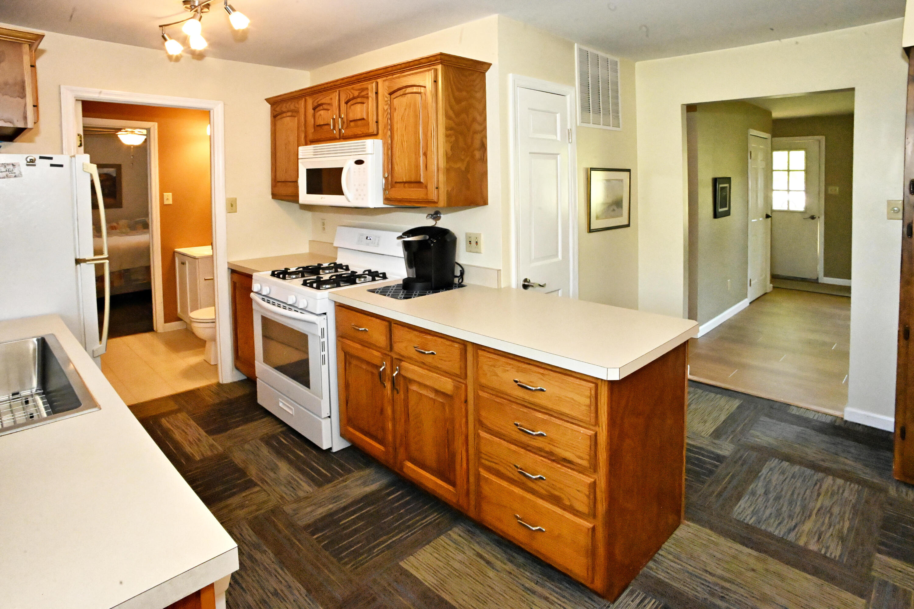 2704 Kellee Court, Valparaiso, IN 46383; Image #2