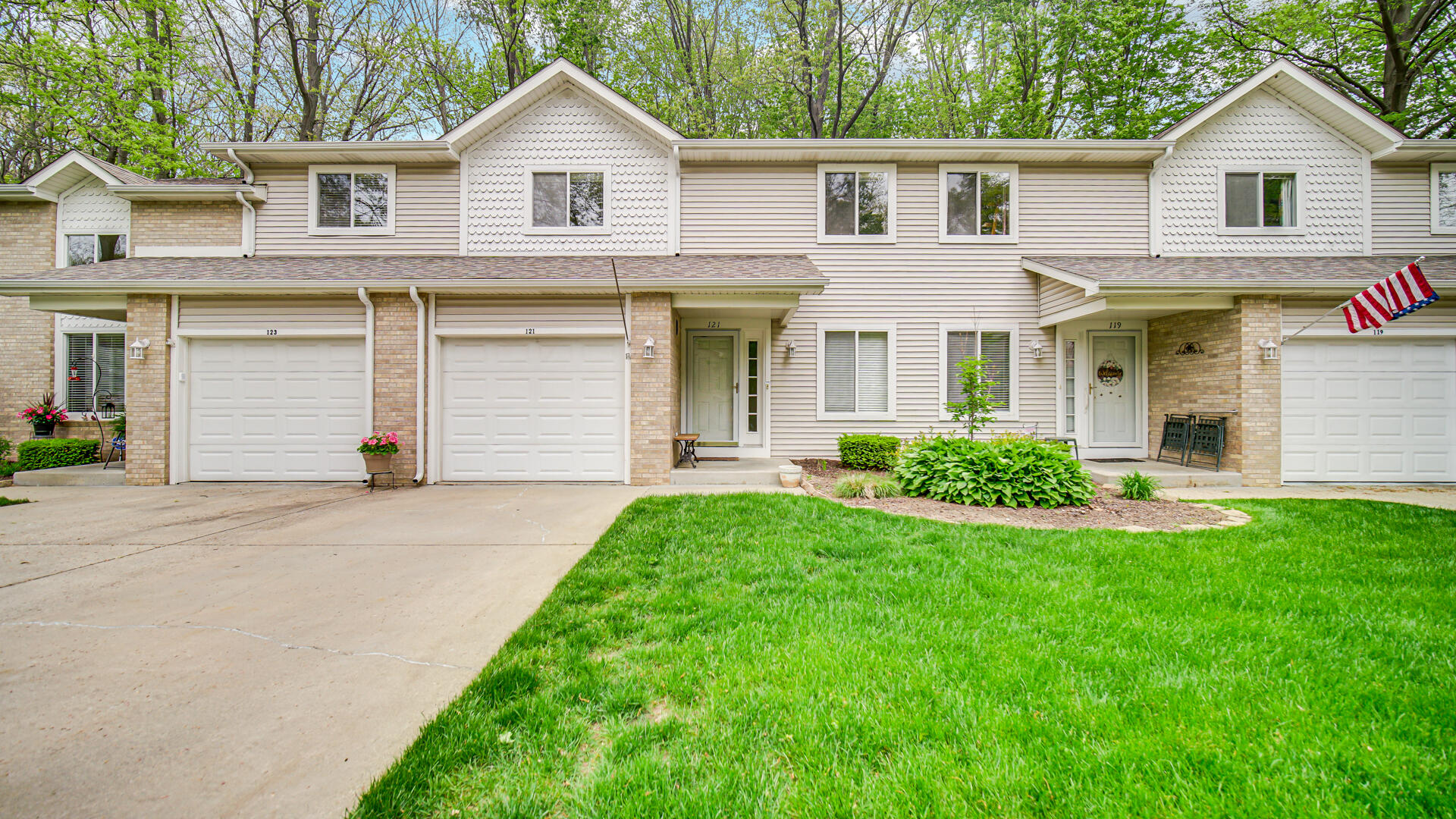 121 Indian Ridge Drive, Michigan City, IN 46360; Image #2