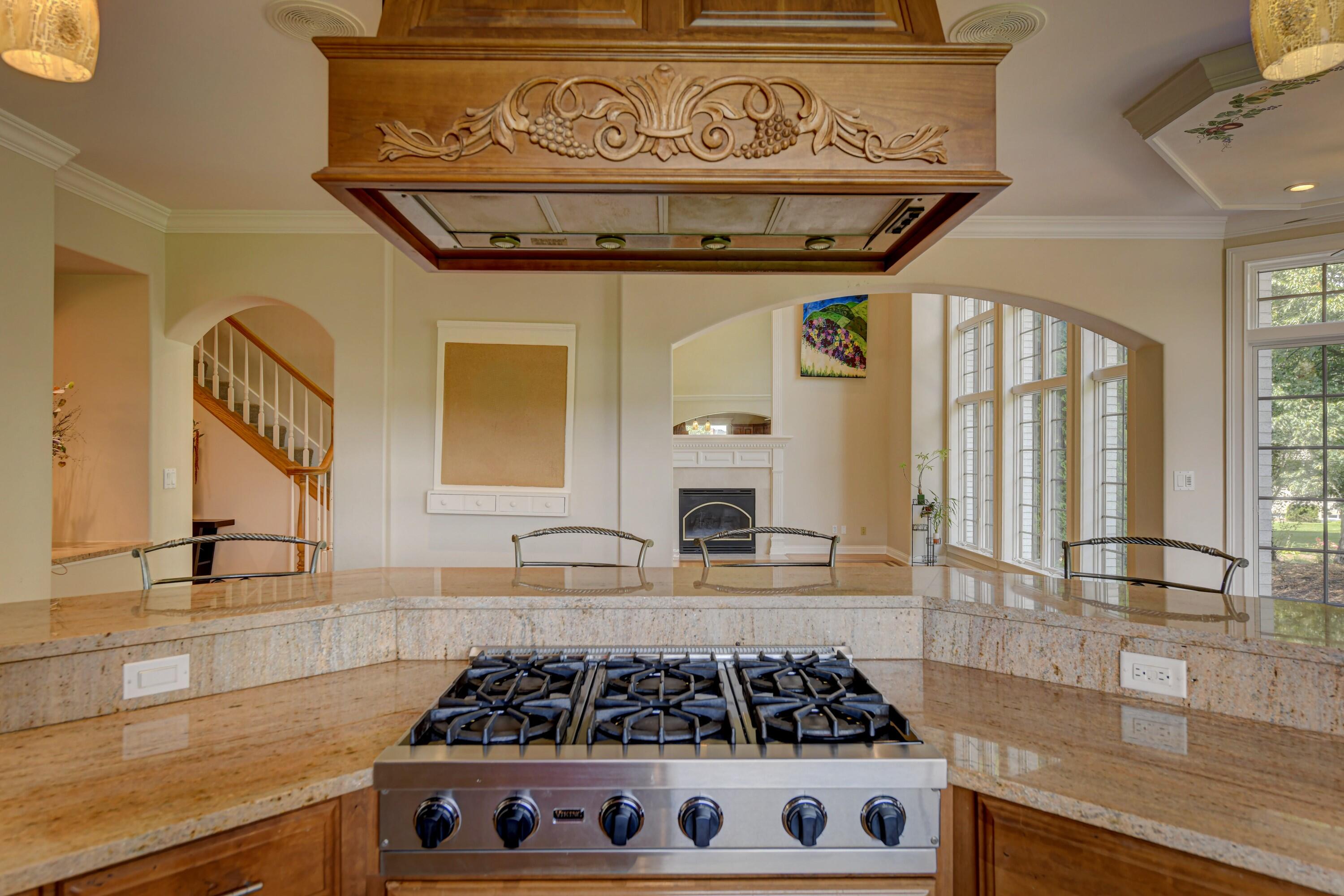 10135 Cherrywood Lane, Munster, IN 46321; Image #17