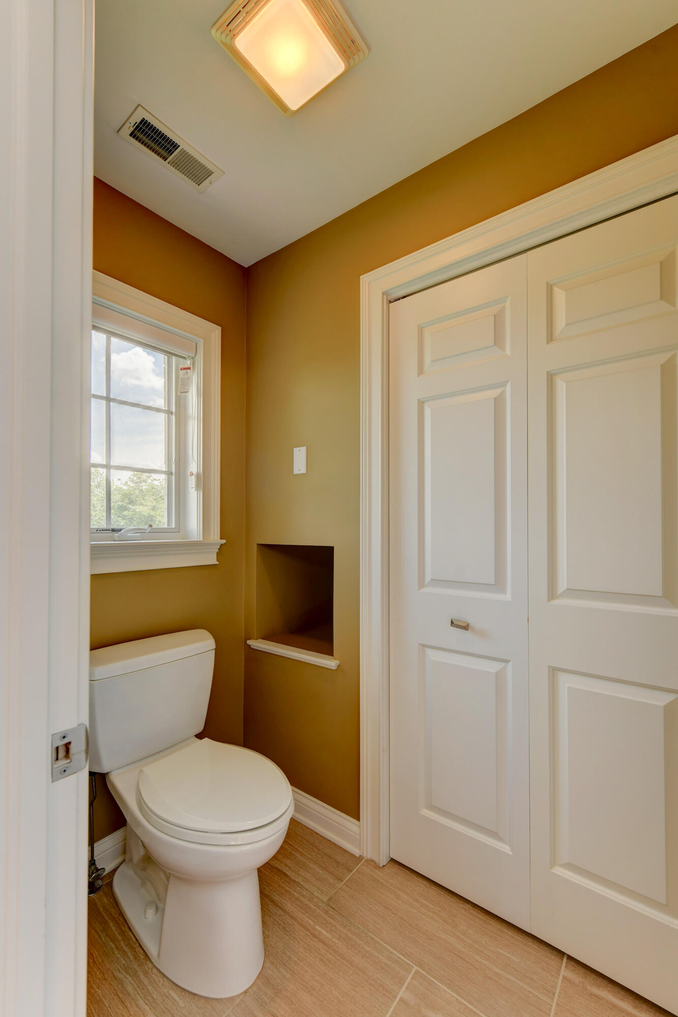 10135 Cherrywood Lane, Munster, IN 46321; Image #34