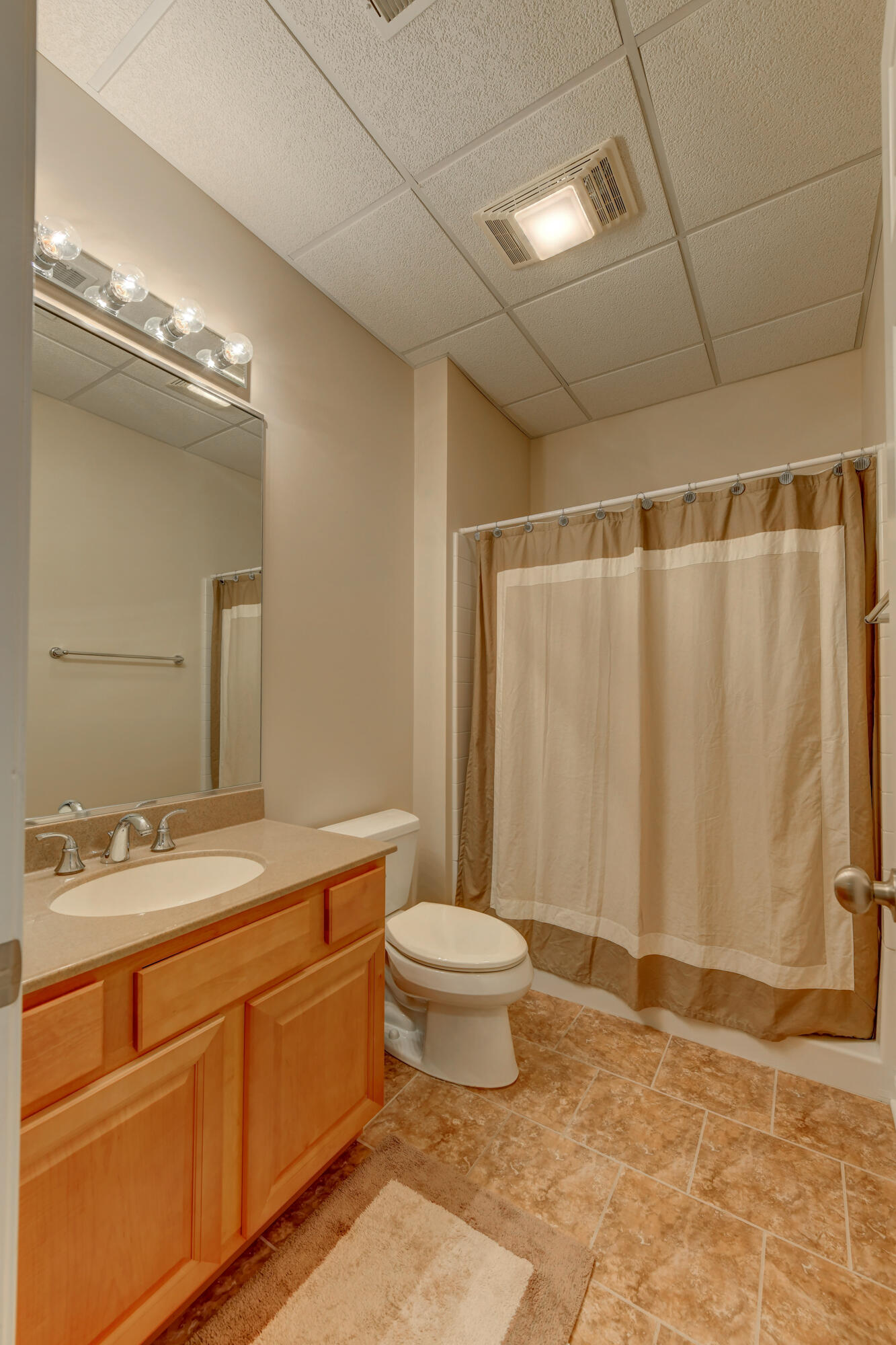 10135 Cherrywood Lane, Munster, IN 46321; Image #57