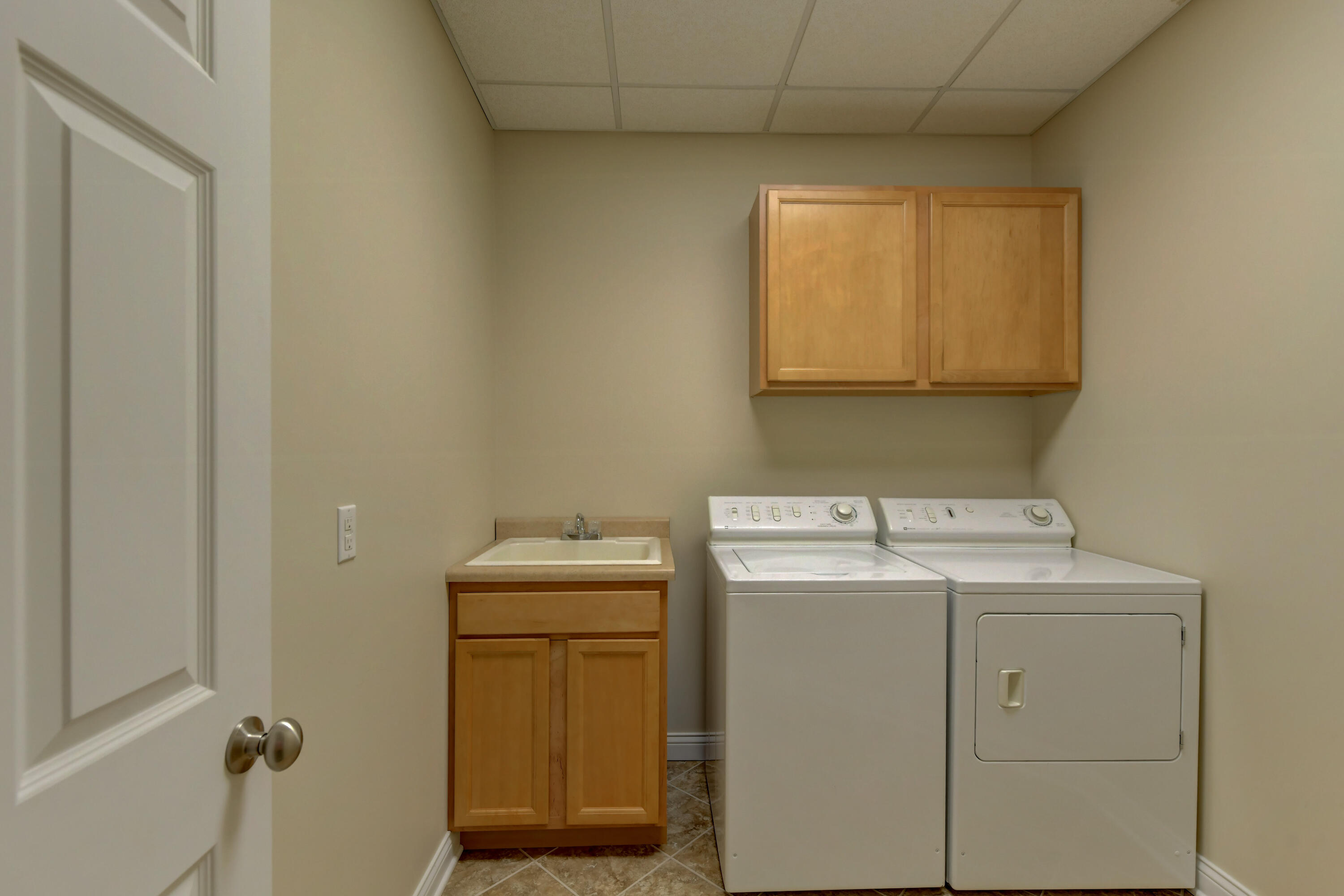 10135 Cherrywood Lane, Munster, IN 46321; Image #58