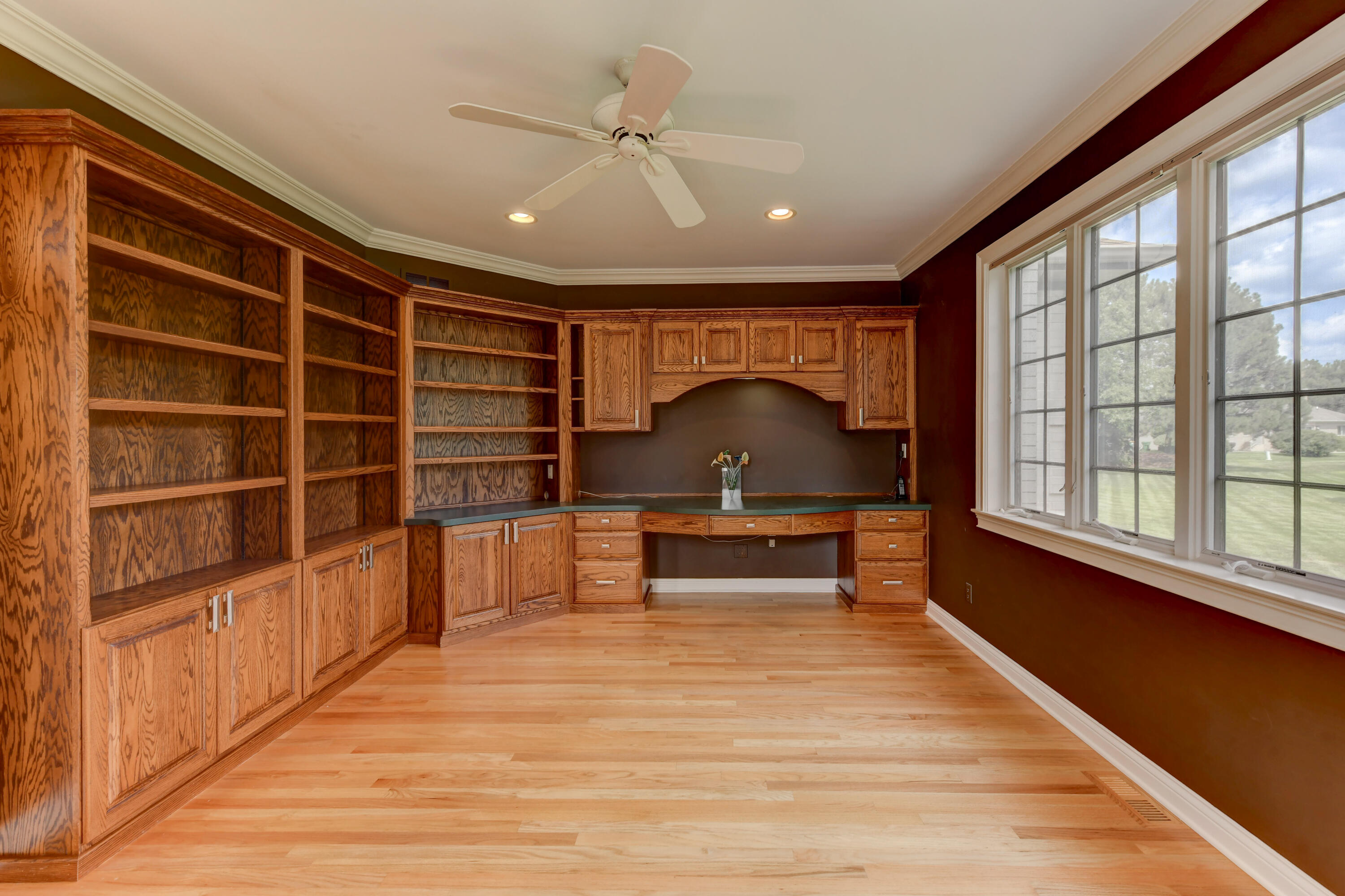 10135 Cherrywood Lane, Munster, IN 46321; Image #7