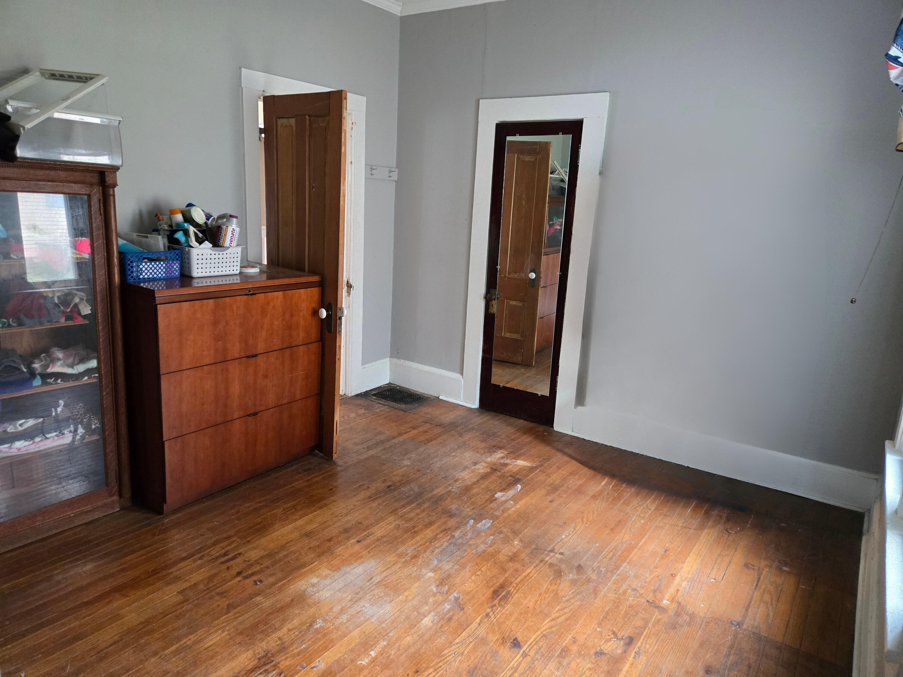 202 G Street, La Porte, IN 46350; Image #7