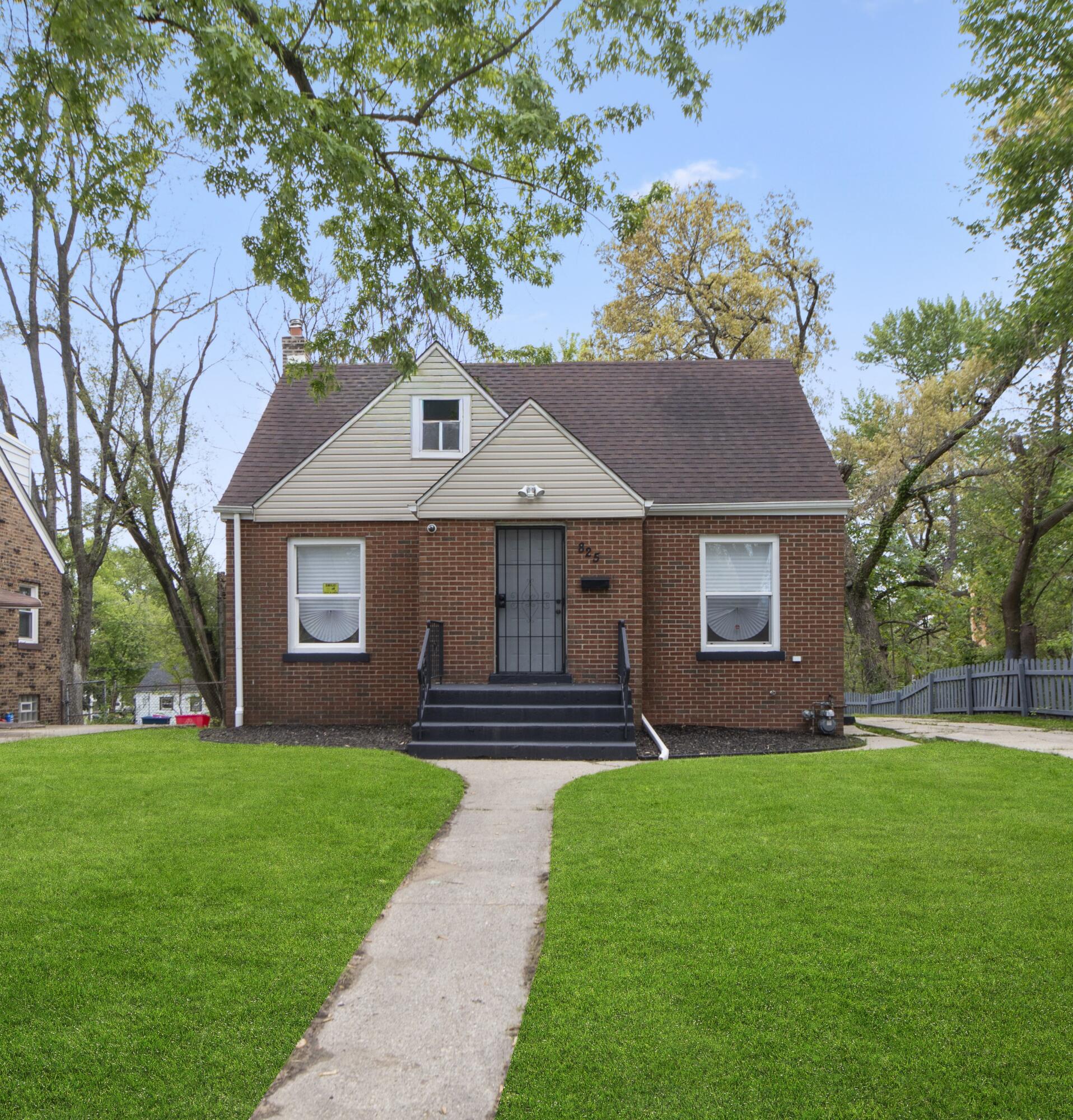 825 E 43rd Place, Gary, IN 46409; Image #1