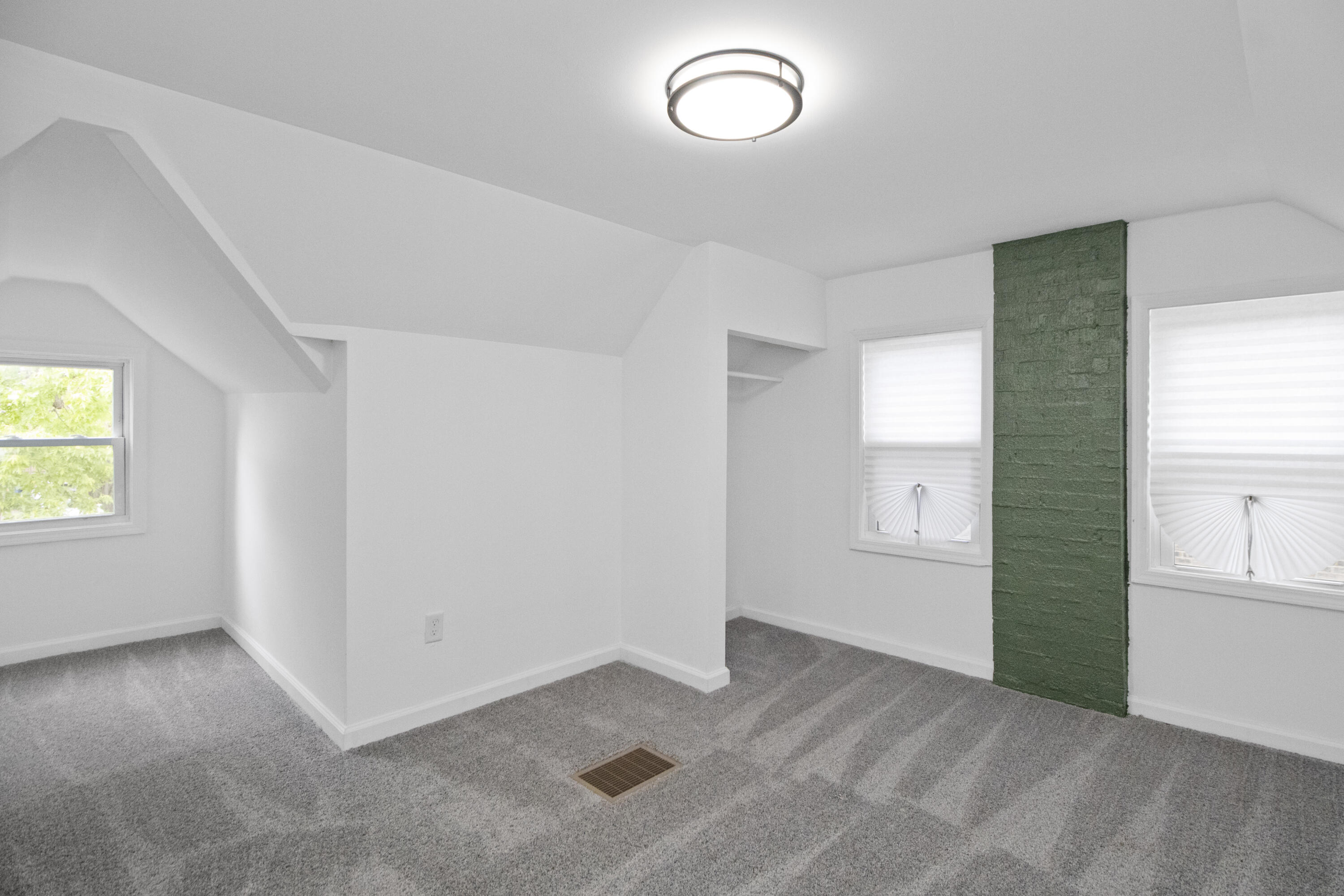 825 E 43rd Place, Gary, IN 46409; Image #15