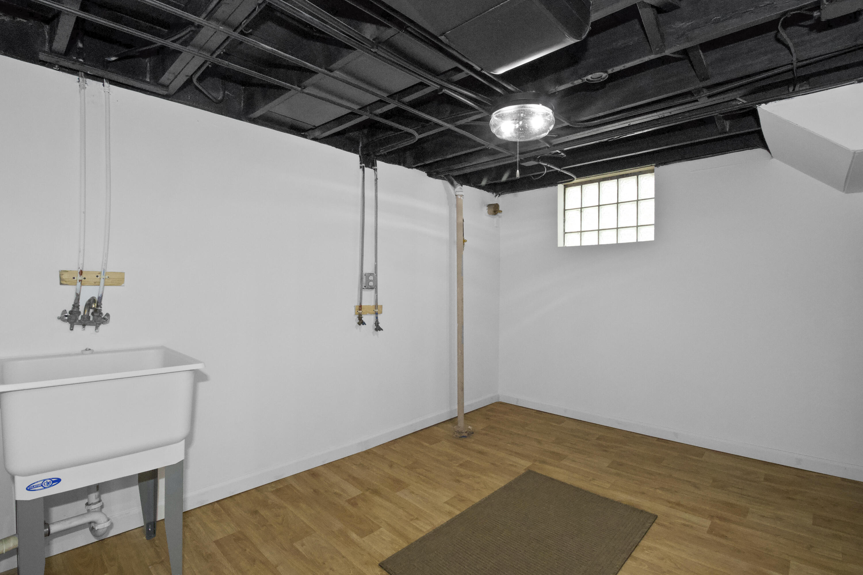 825 E 43rd Place, Gary, IN 46409; Image #19
