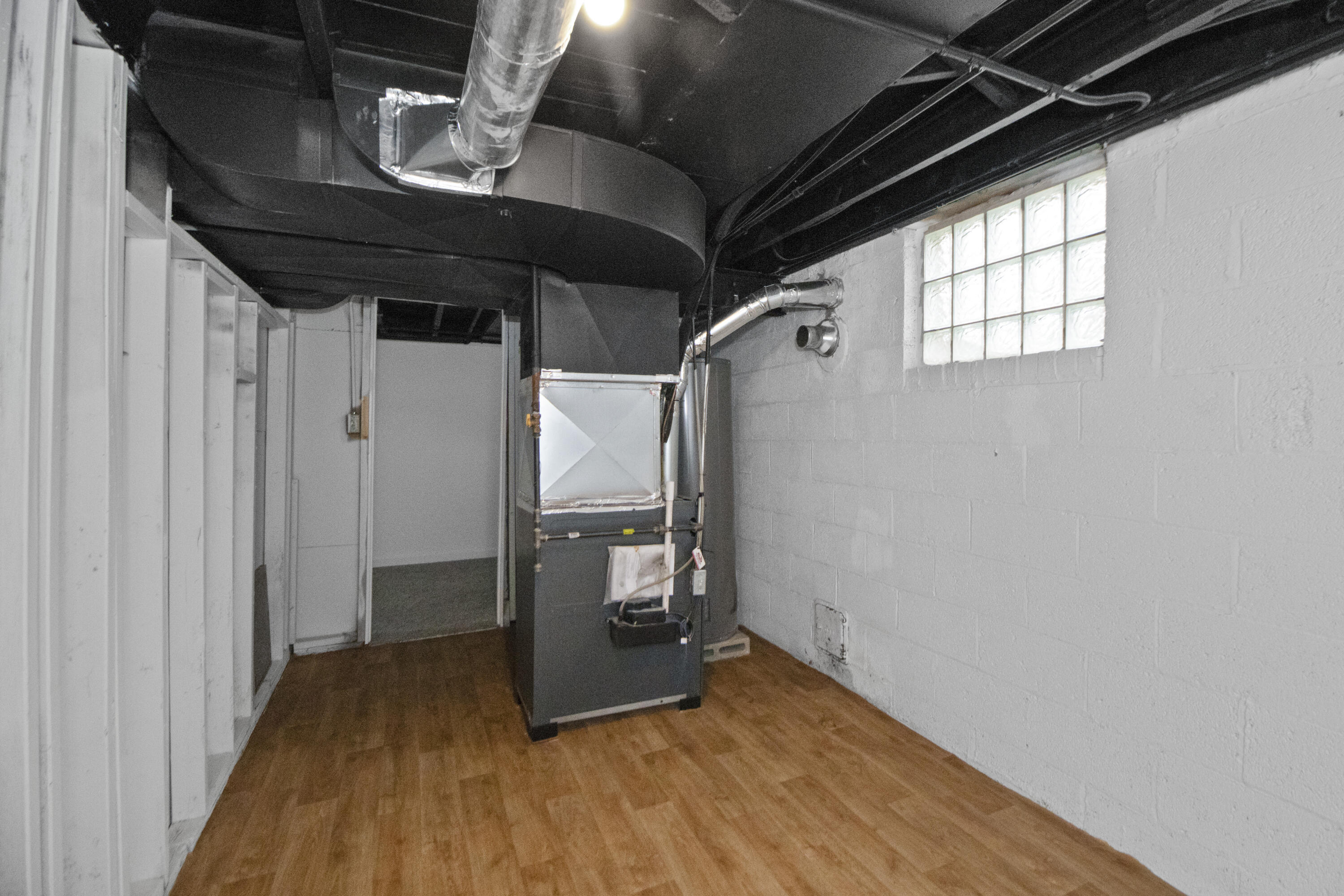 825 E 43rd Place, Gary, IN 46409; Image #21