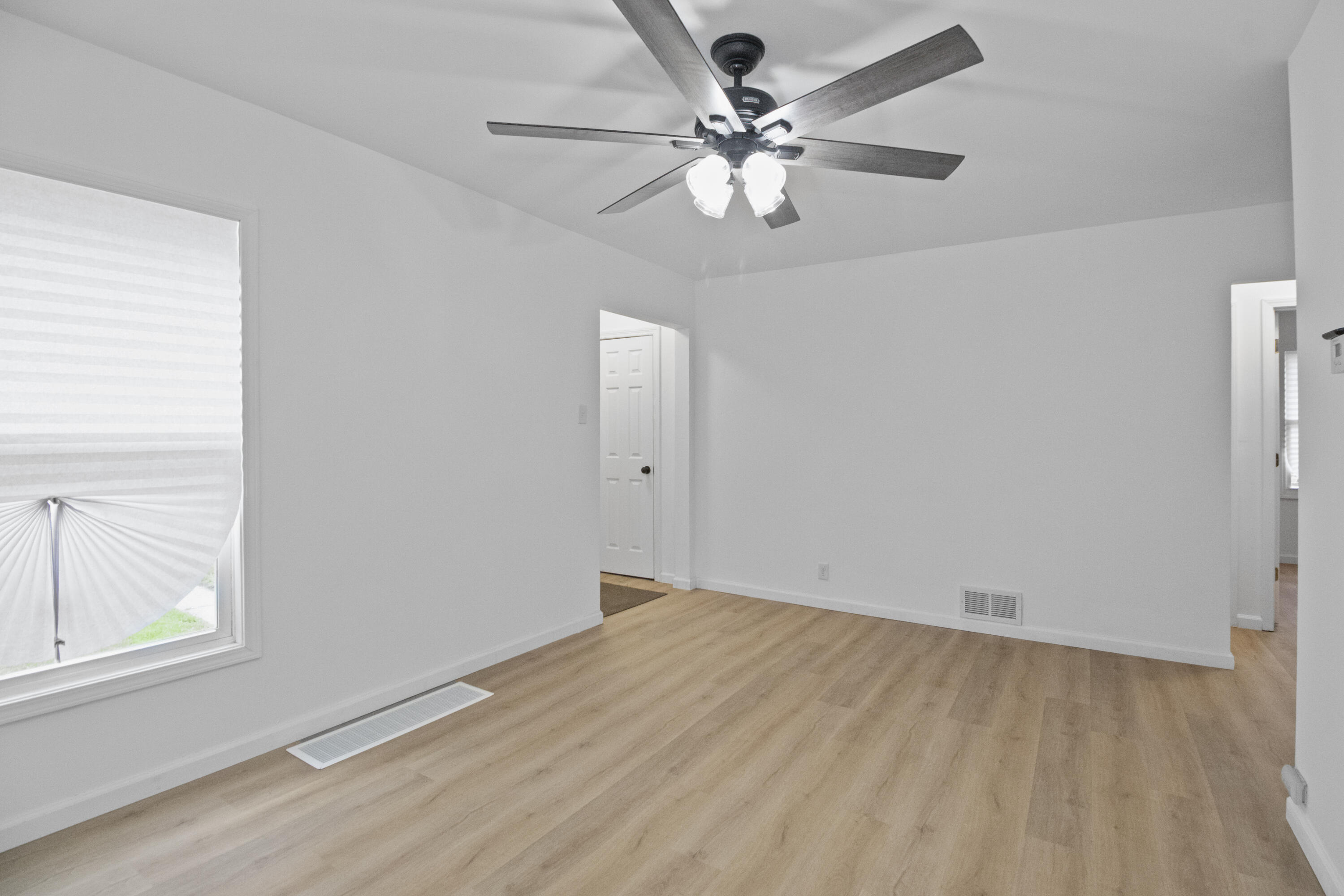 825 E 43rd Place, Gary, IN 46409; Image #4