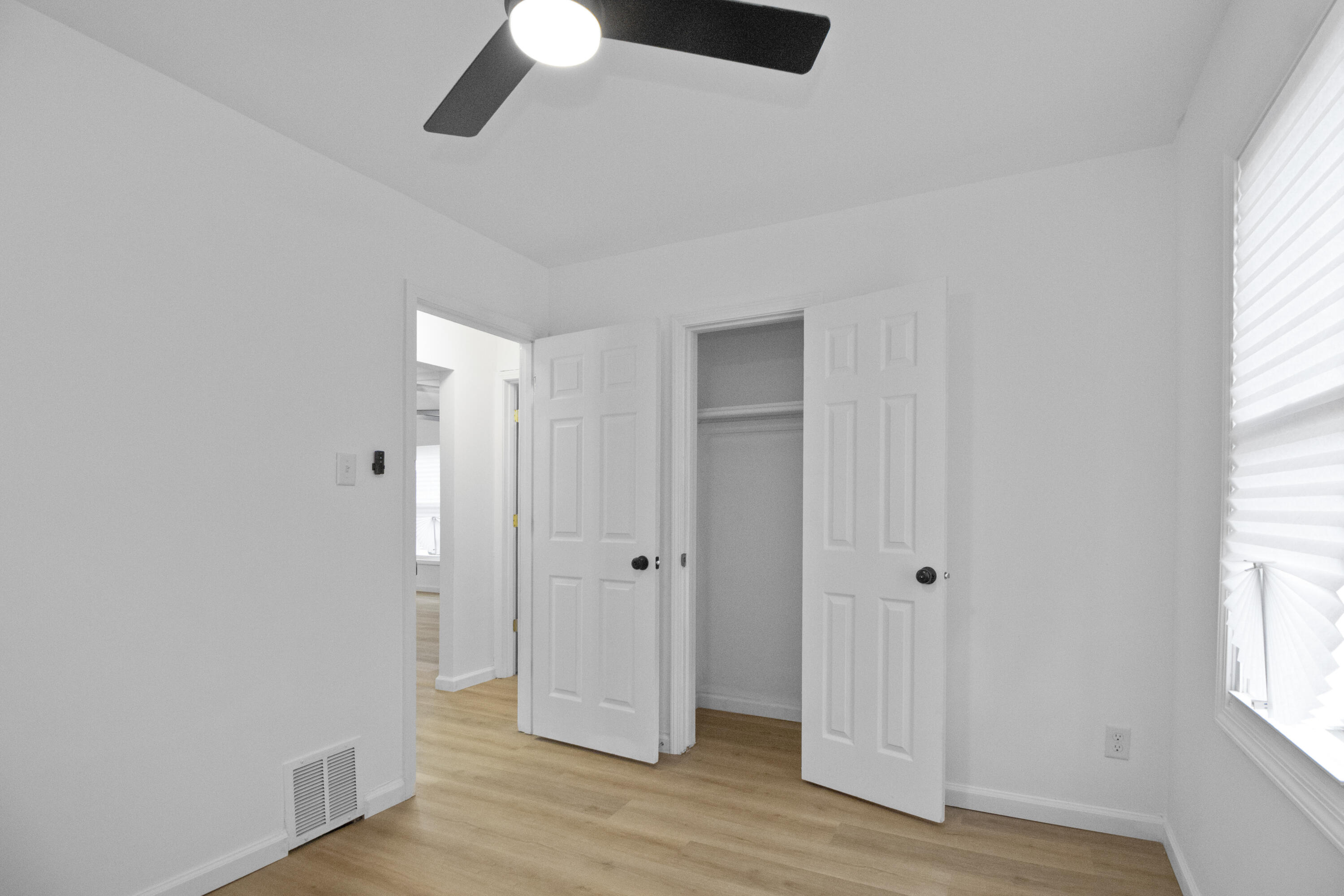 825 E 43rd Place, Gary, IN 46409; Image #7