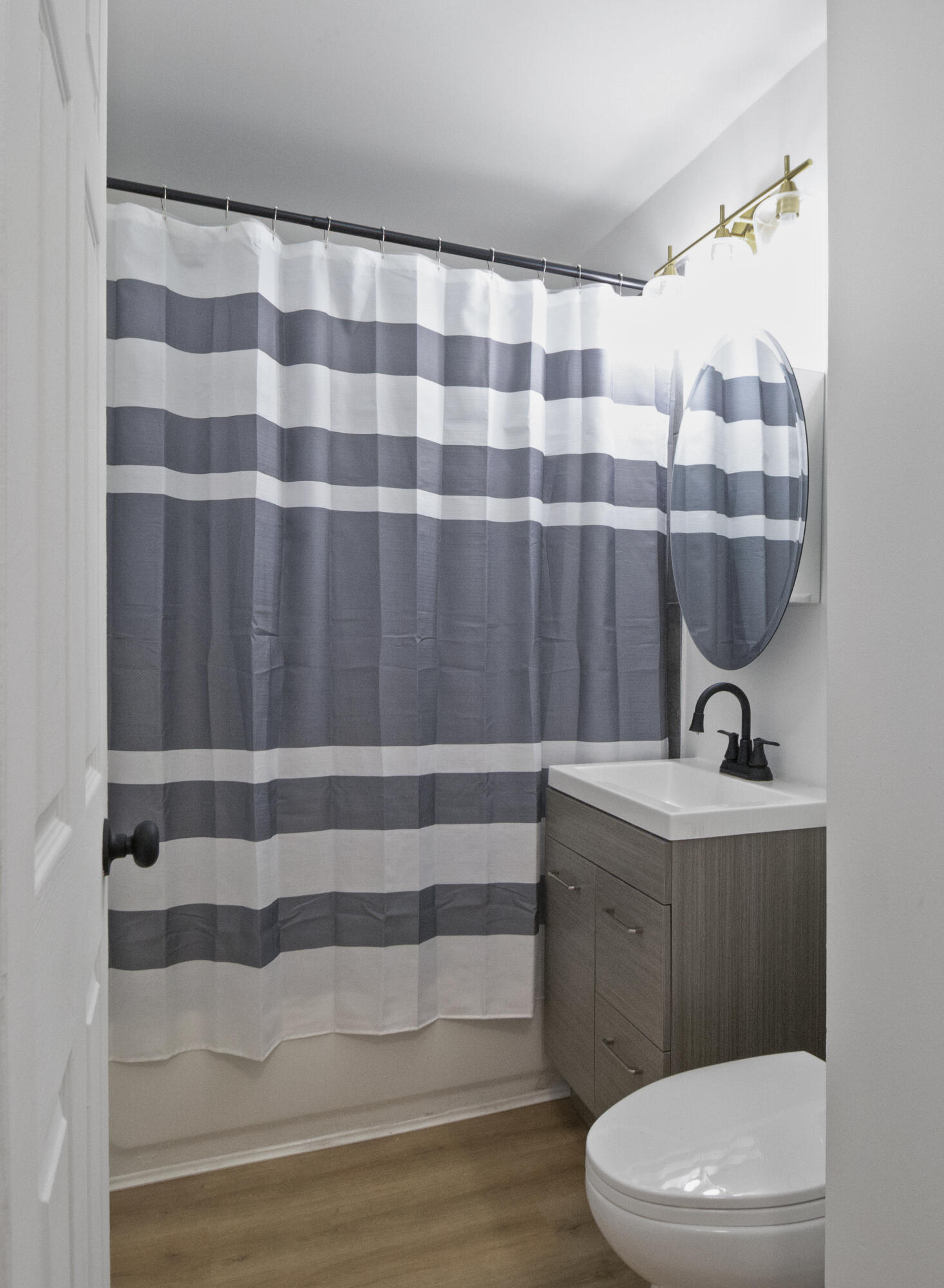 825 E 43rd Place, Gary, IN 46409; Image #8