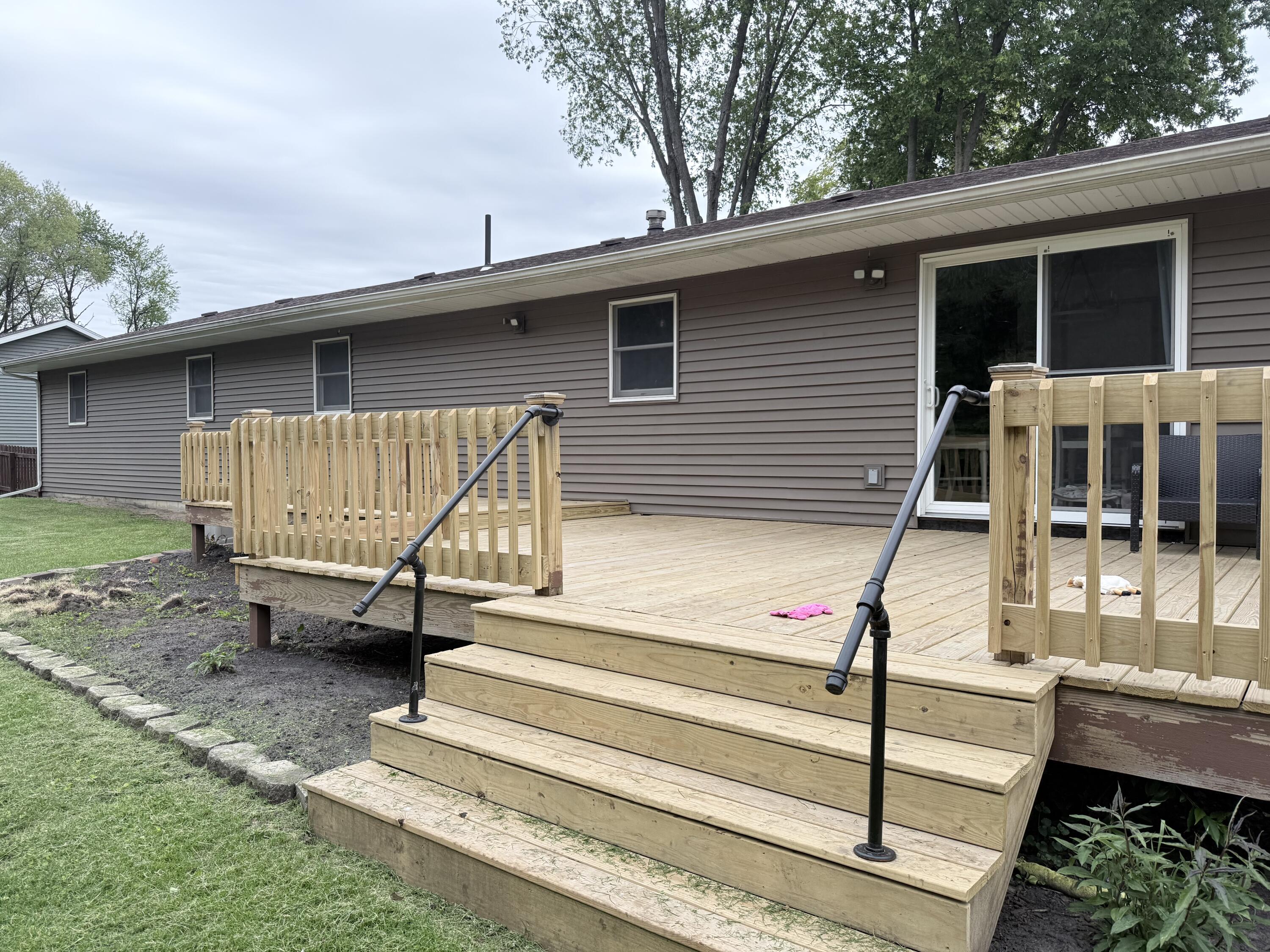 11551 N 900 W, DeMotte, IN 46310; Image #2