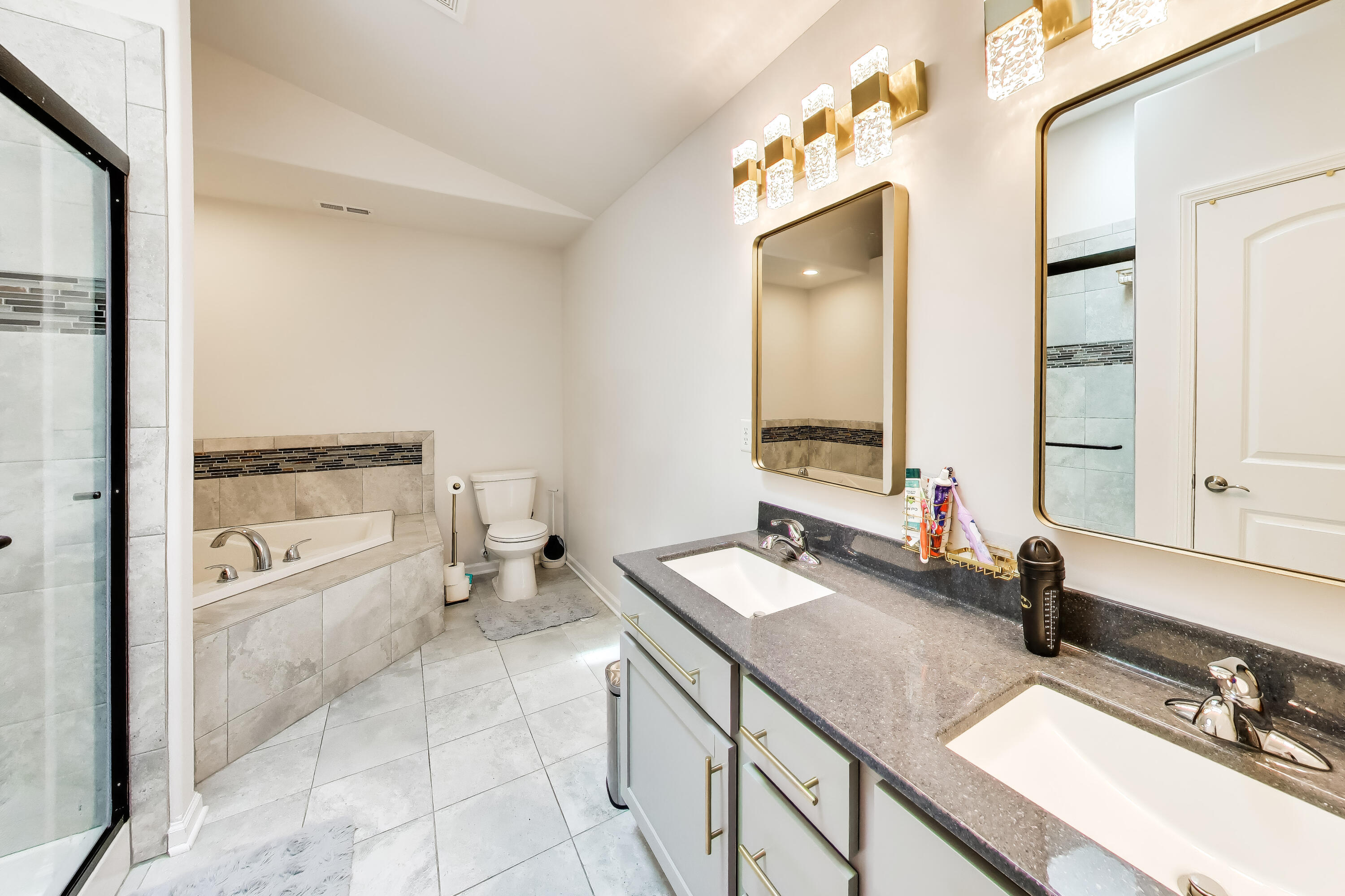 8201 Marshall Street, Merrillville, IN 46410; Image #16