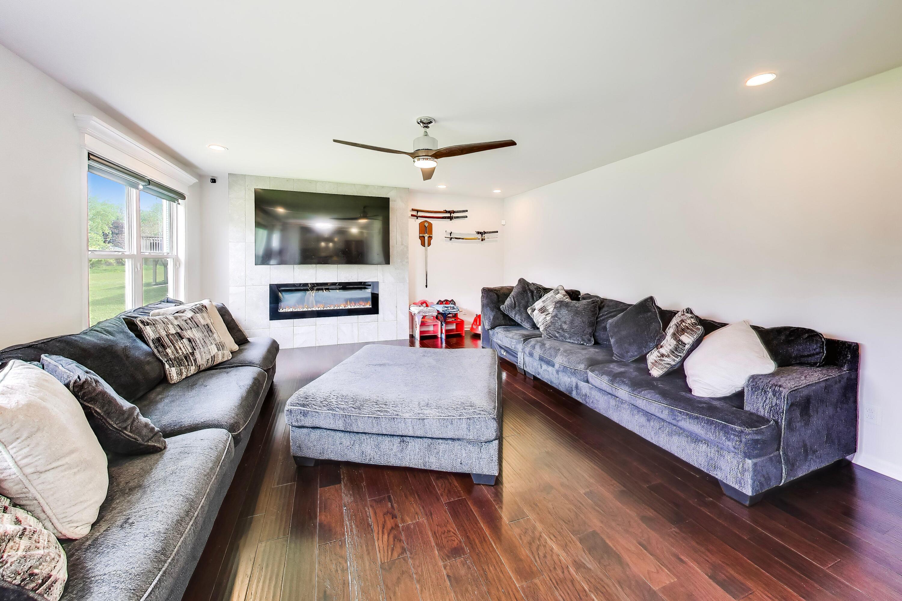 8201 Marshall Street, Merrillville, IN 46410; Image #5