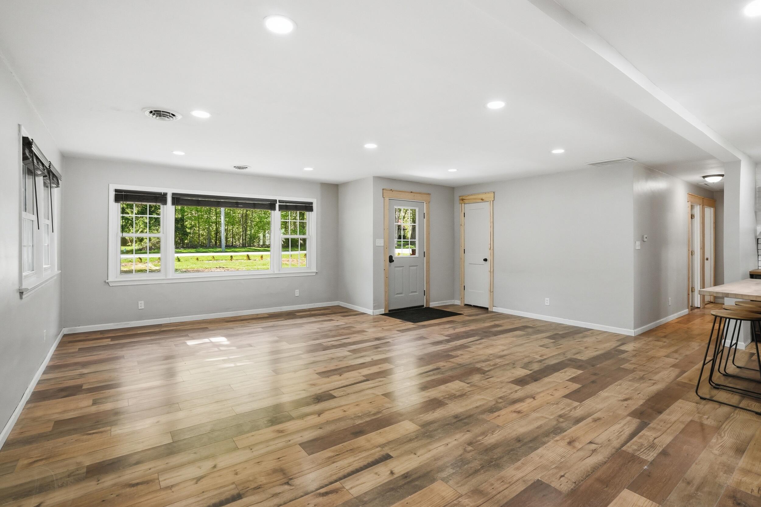 590 E Oak Hill Road, Chesterton, IN 46304; Image #7