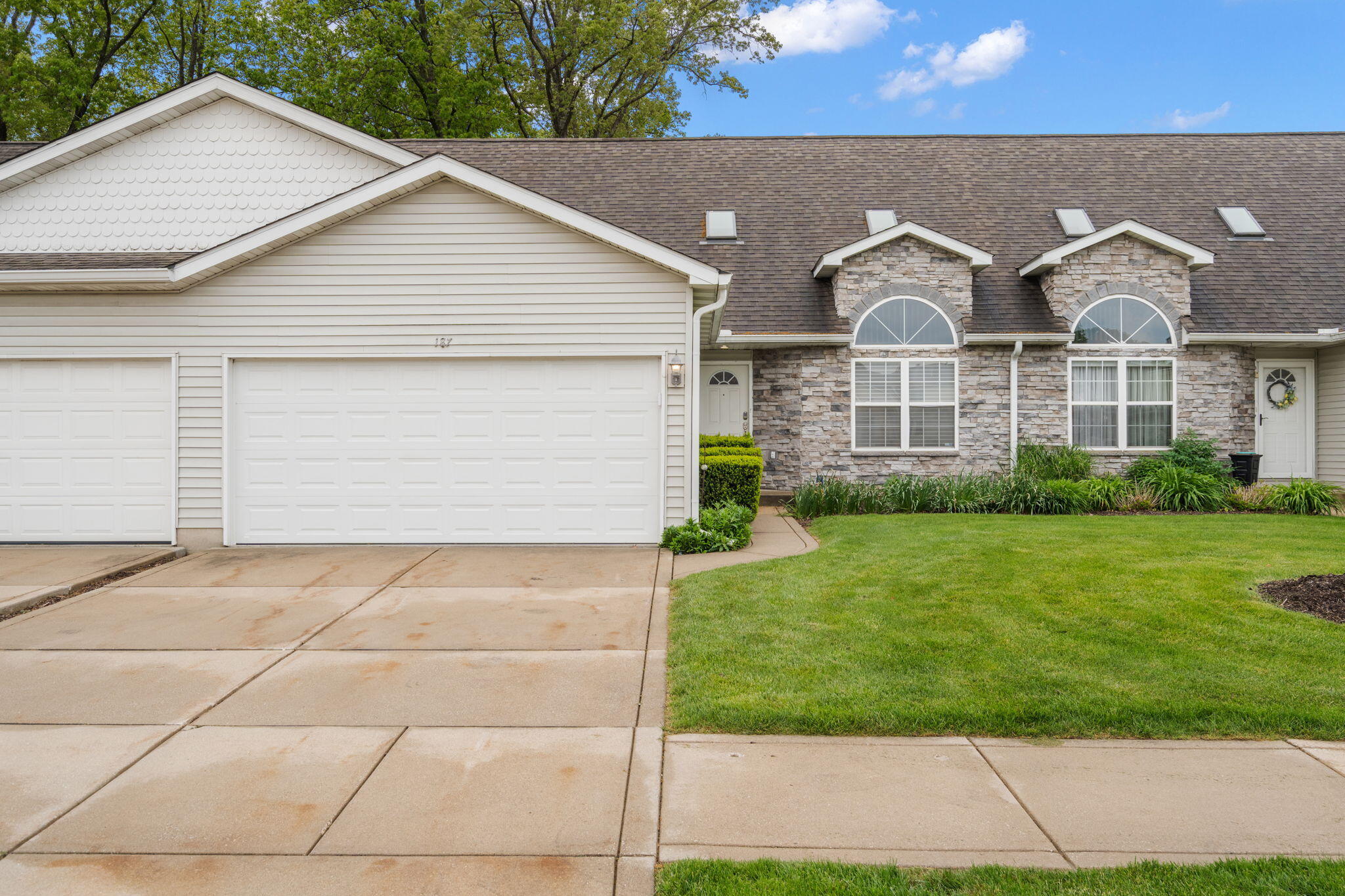 187 Fieldstone Drive, Chesterton, IN 46304; Image #2