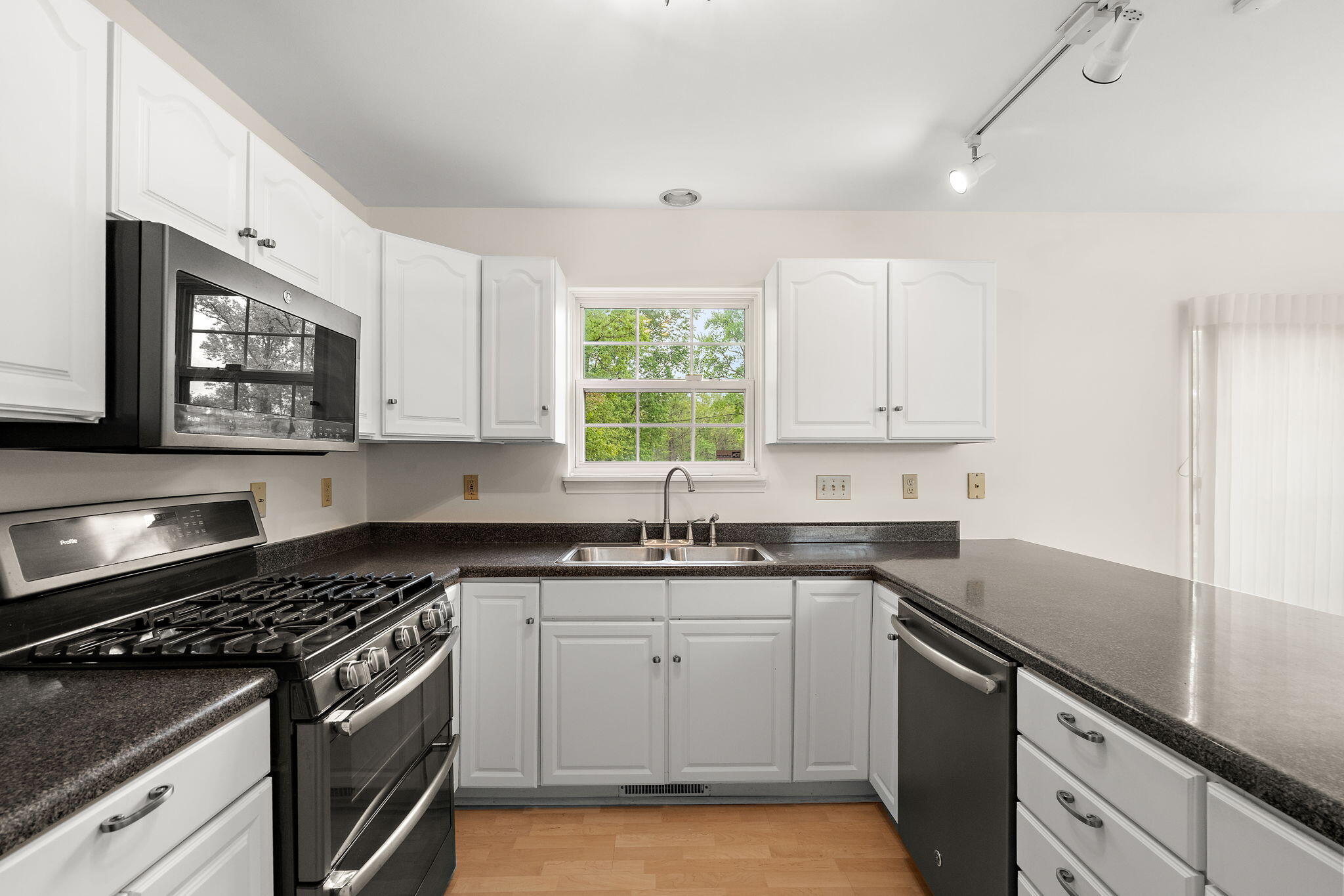 187 Fieldstone Drive, Chesterton, IN 46304; Image #6
