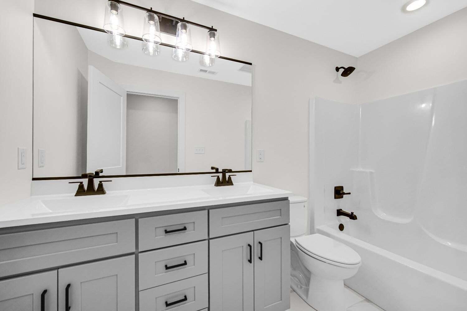 712 Verdano Terrace, Crown Point, IN 46307; Image #18
