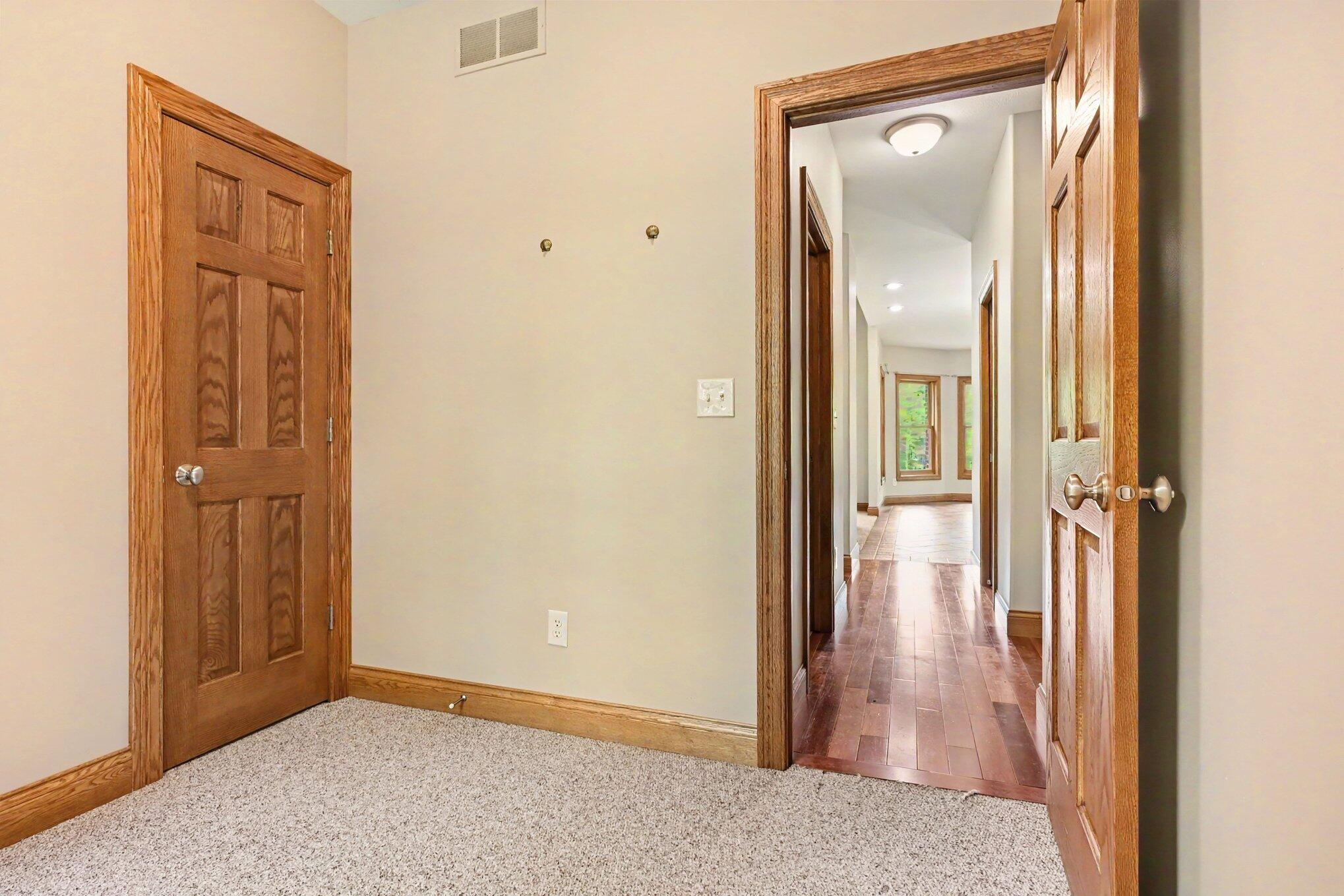 8265 E Walnut Ridge, New Carlisle, IN 46552; Image #17