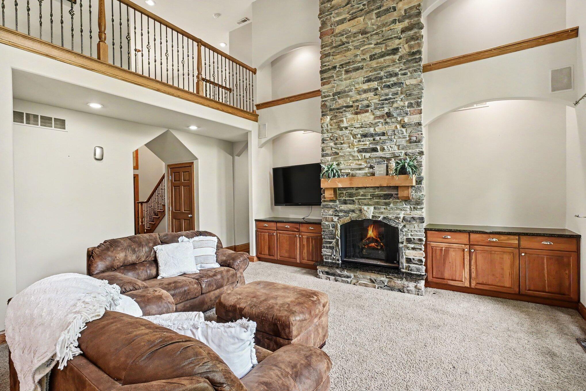 8265 E Walnut Ridge, New Carlisle, IN 46552; Image #2