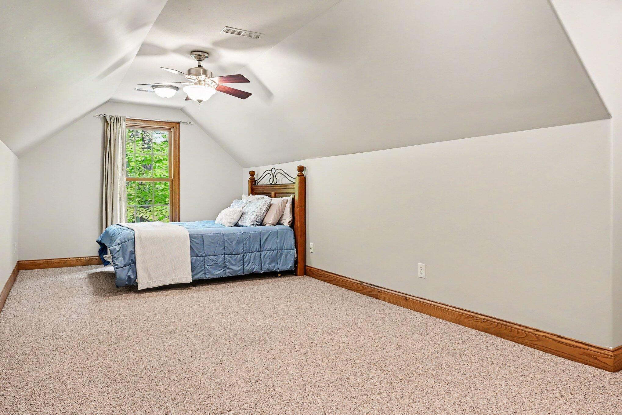 8265 E Walnut Ridge, New Carlisle, IN 46552; Image #21