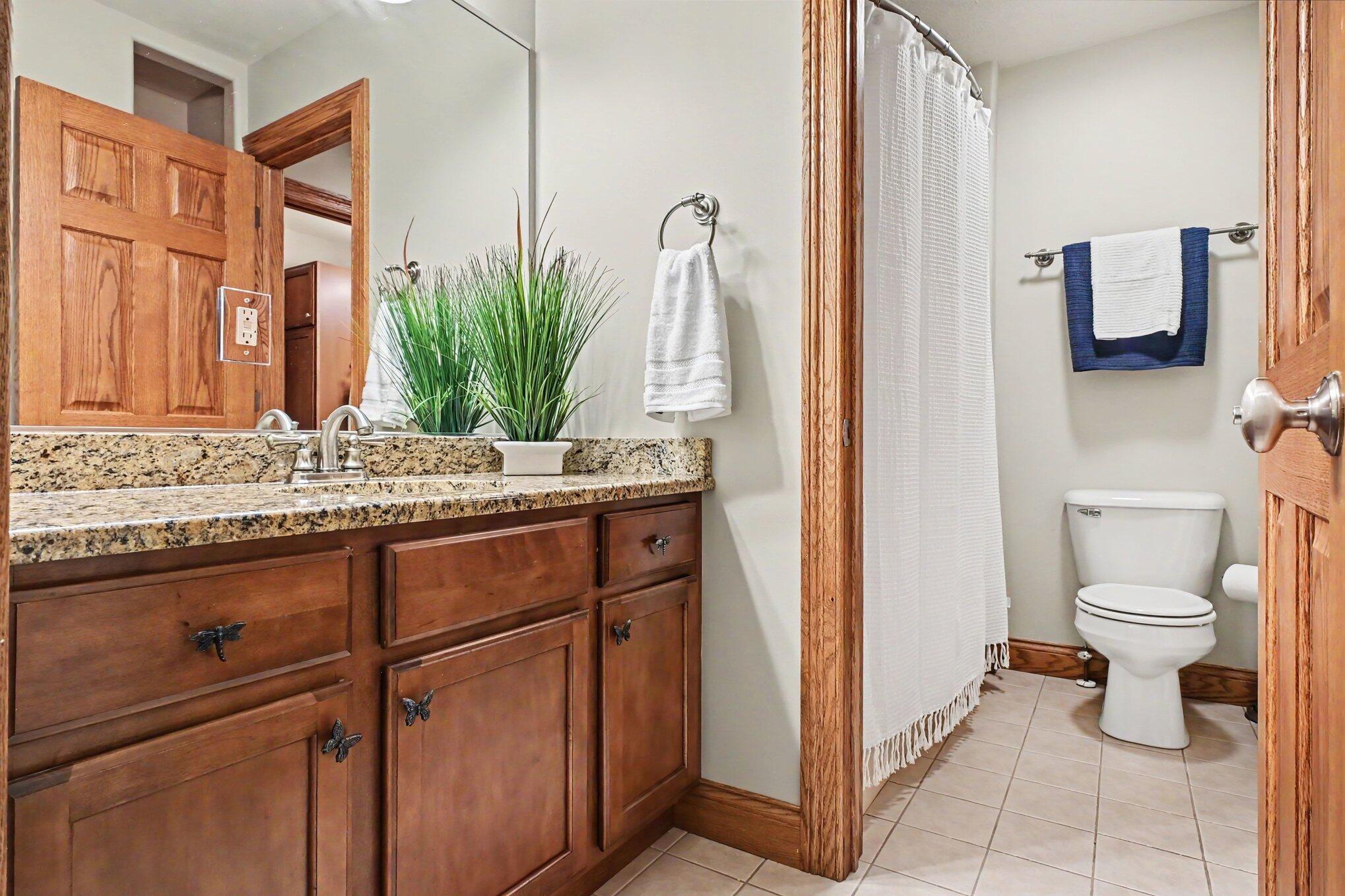 8265 E Walnut Ridge, New Carlisle, IN 46552; Image #23