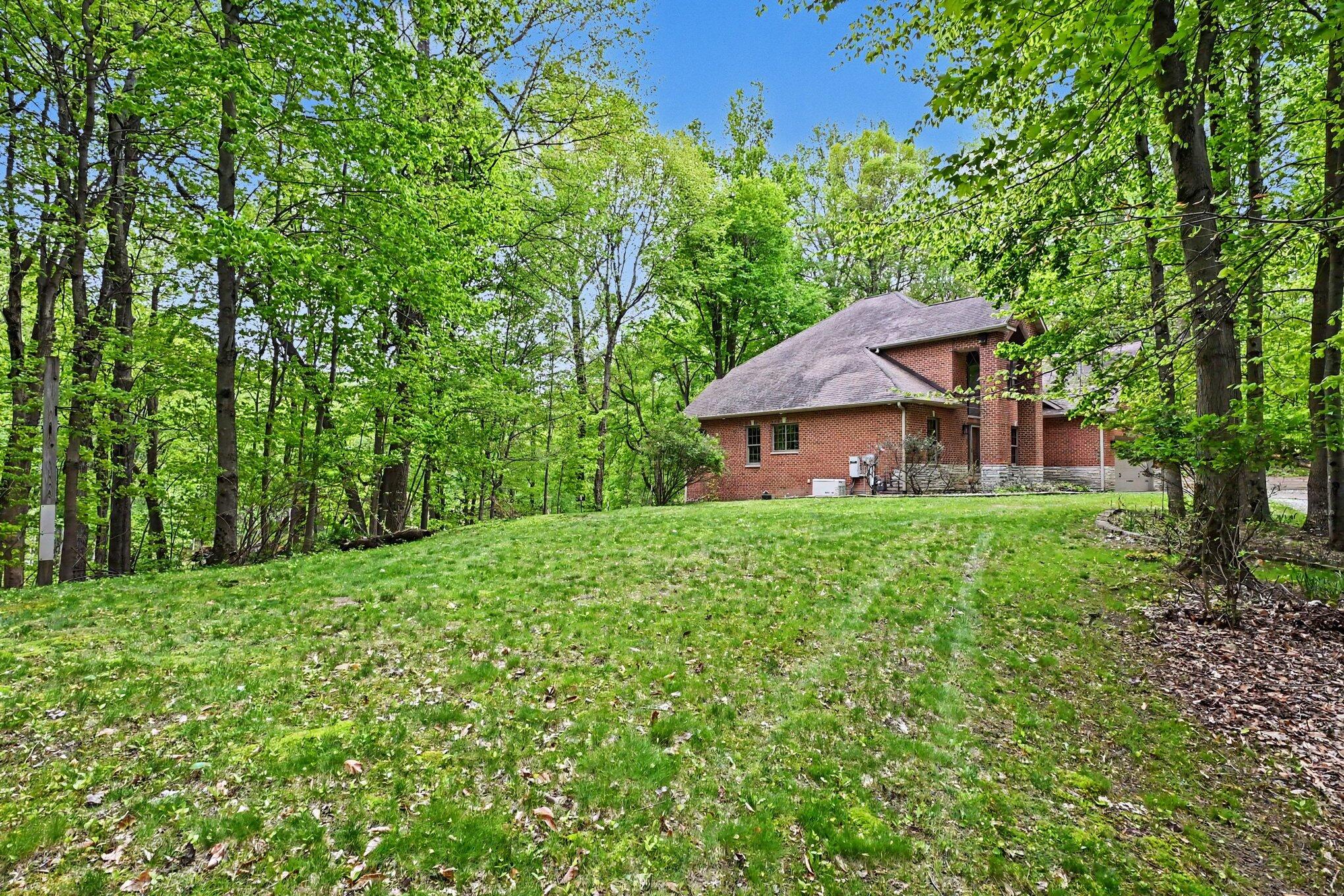 8265 E Walnut Ridge, New Carlisle, IN 46552; Image #35