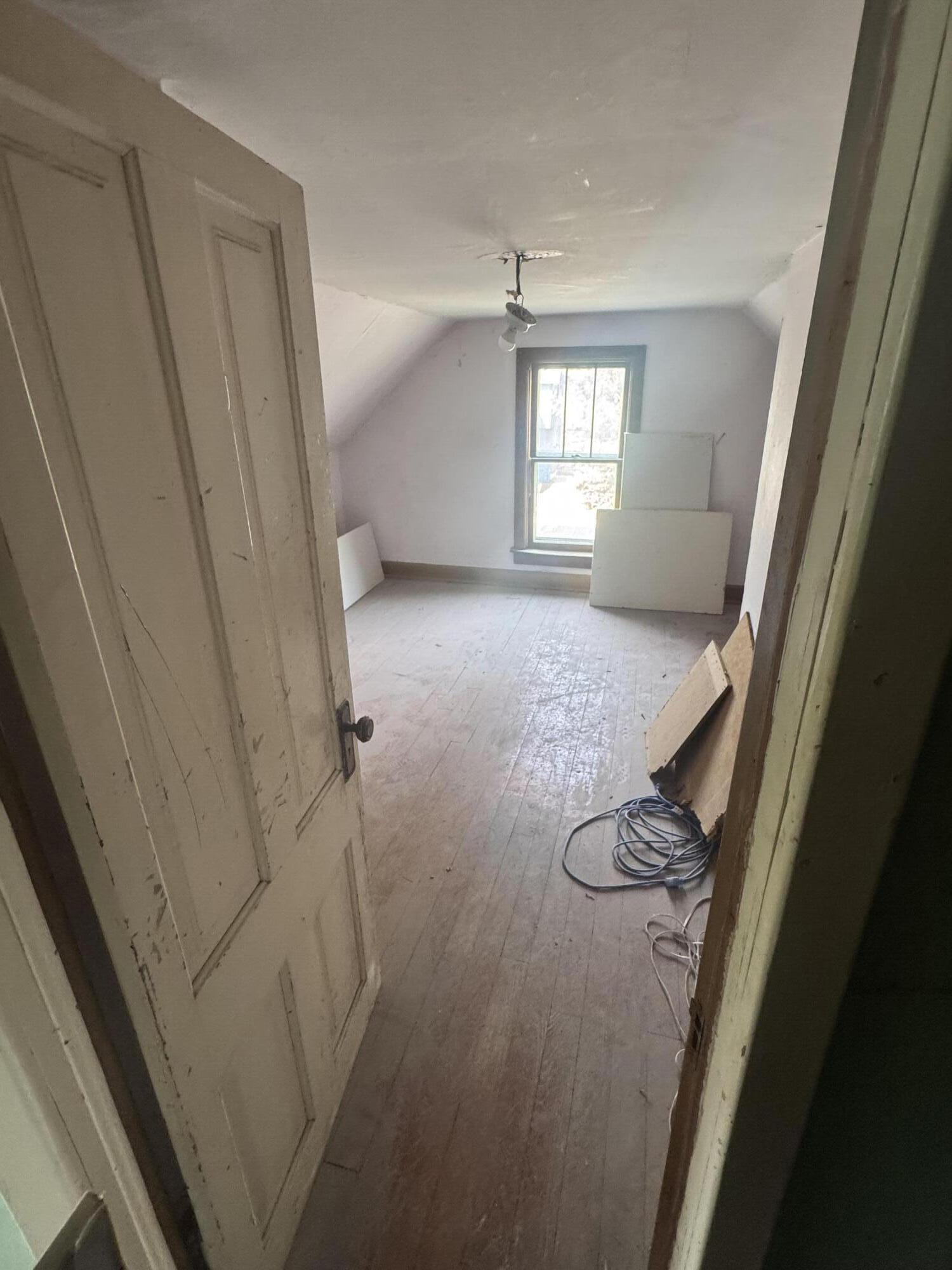 410 Hendricks Street, Michigan City, IN 46360; Image #5