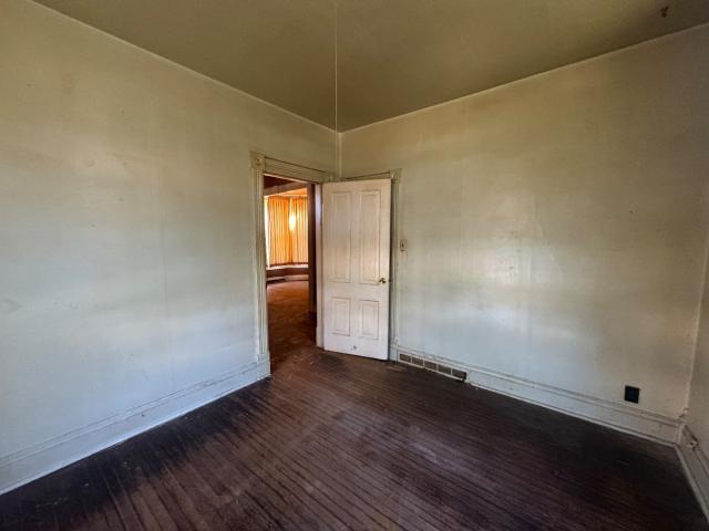 415 Cleveland Avenue, Michigan City, IN 46360; Image #12