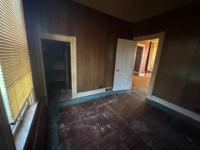 415 Cleveland Avenue, Michigan City, IN 46360; Image #13