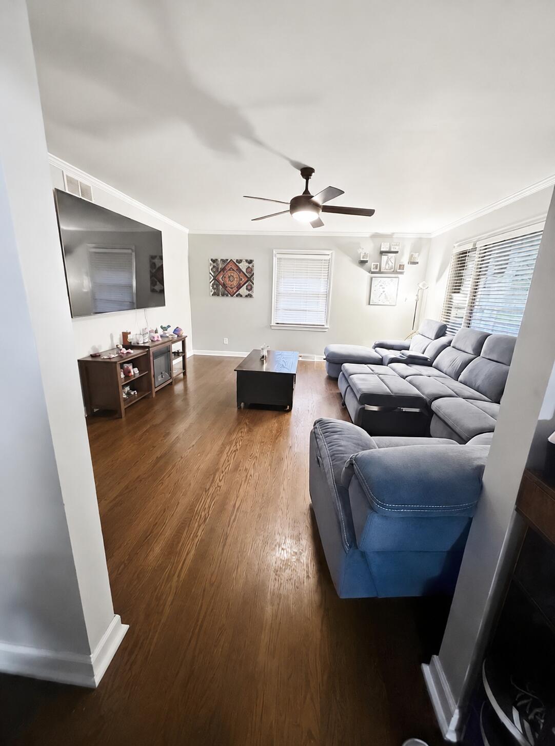 140 N Linda Street, Hobart, IN 46342; Image #3