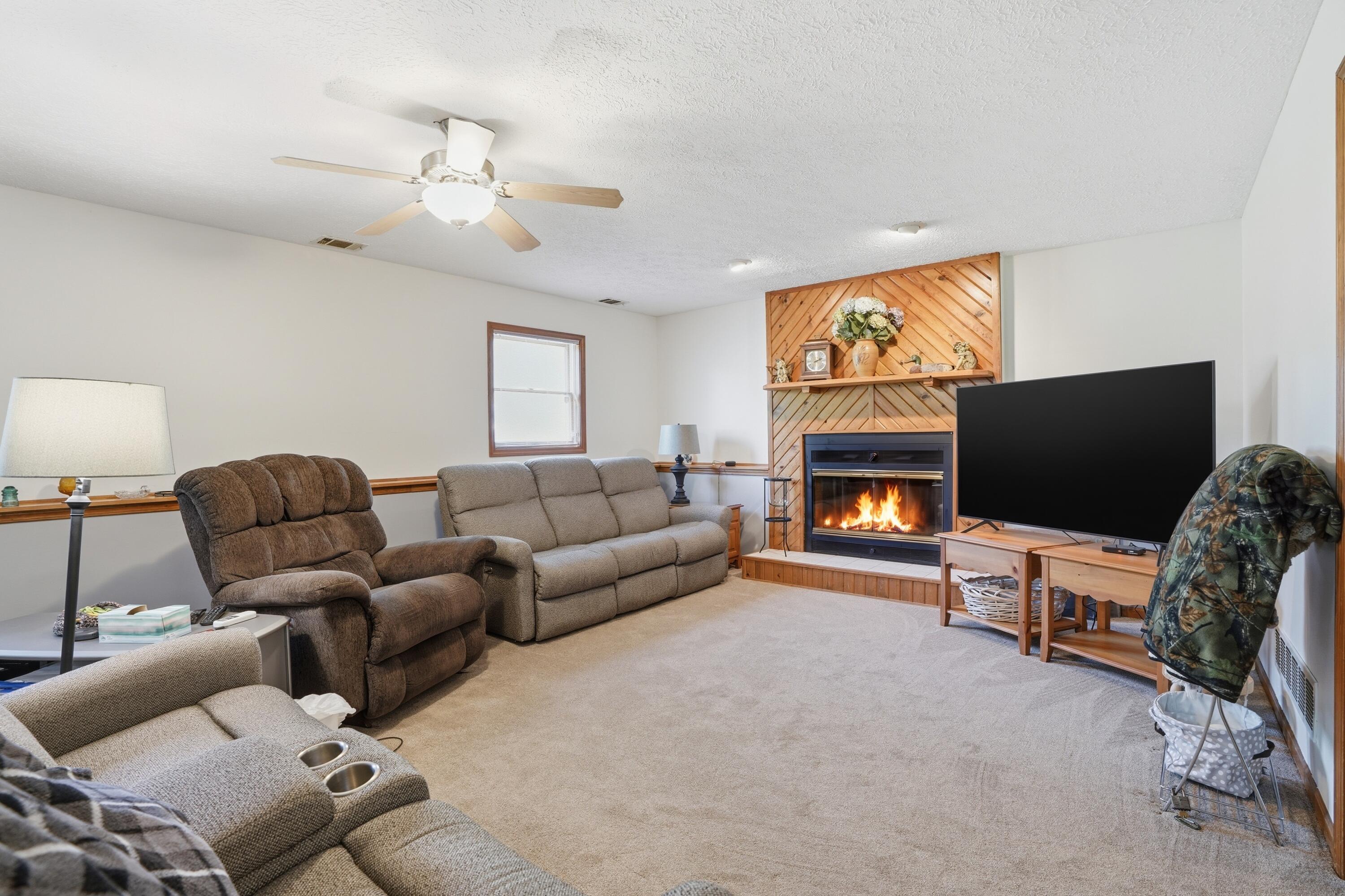 264 Springhill Drive, Valparaiso, IN 46385; Image #13