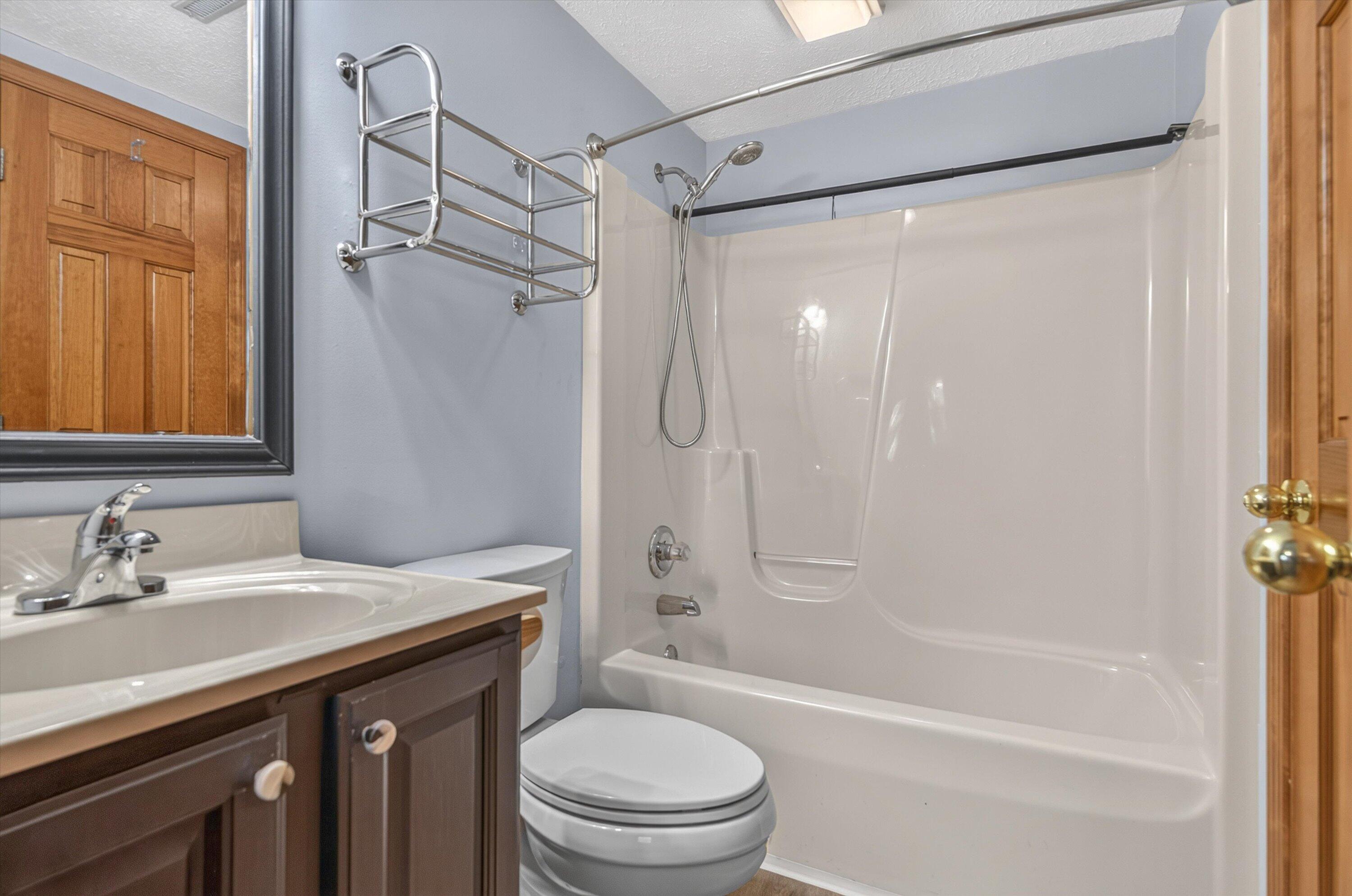 264 Springhill Drive, Valparaiso, IN 46385; Image #33