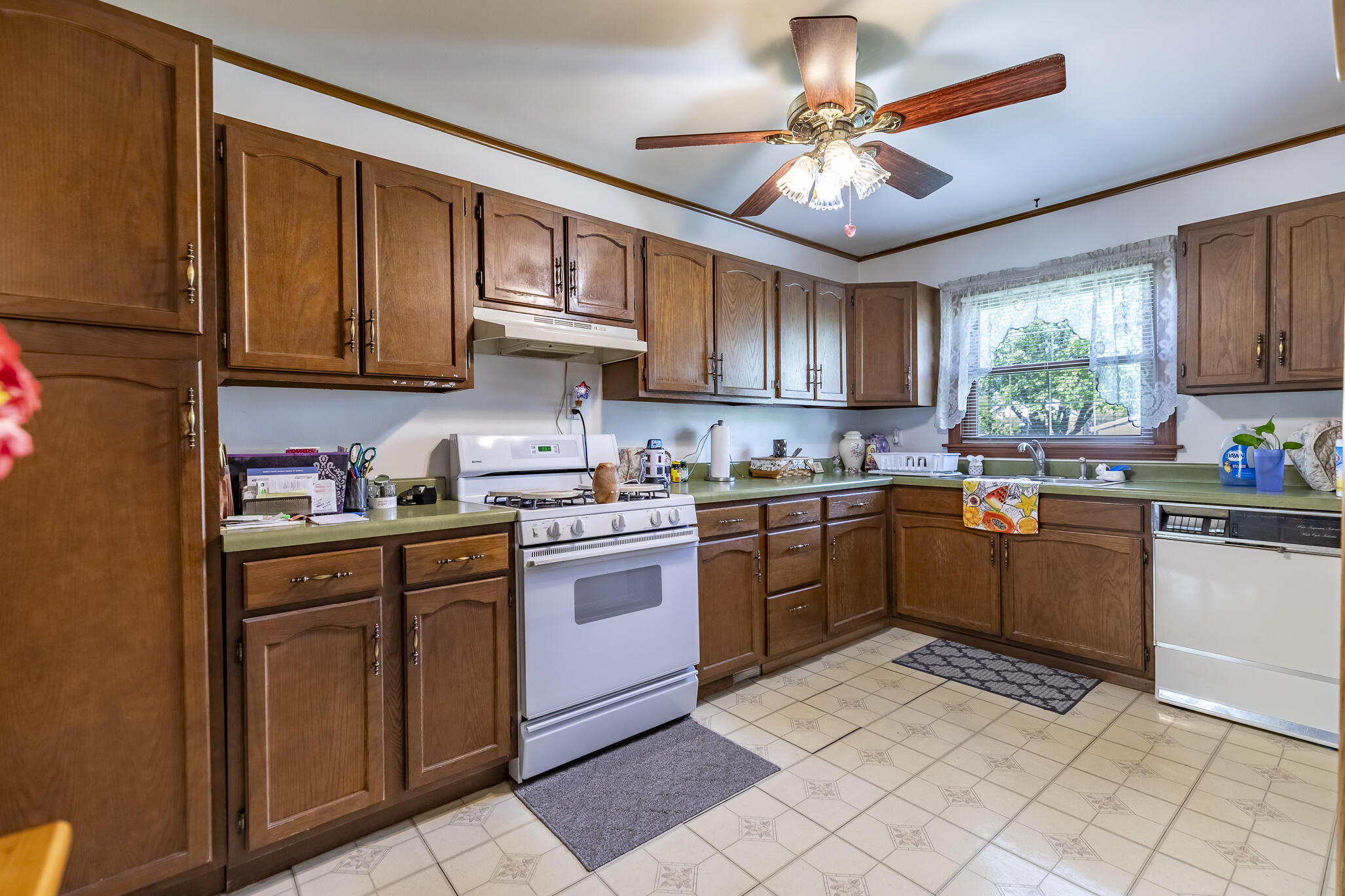 7034 Colorado Avenue, Hammond, IN 46323; Image #10