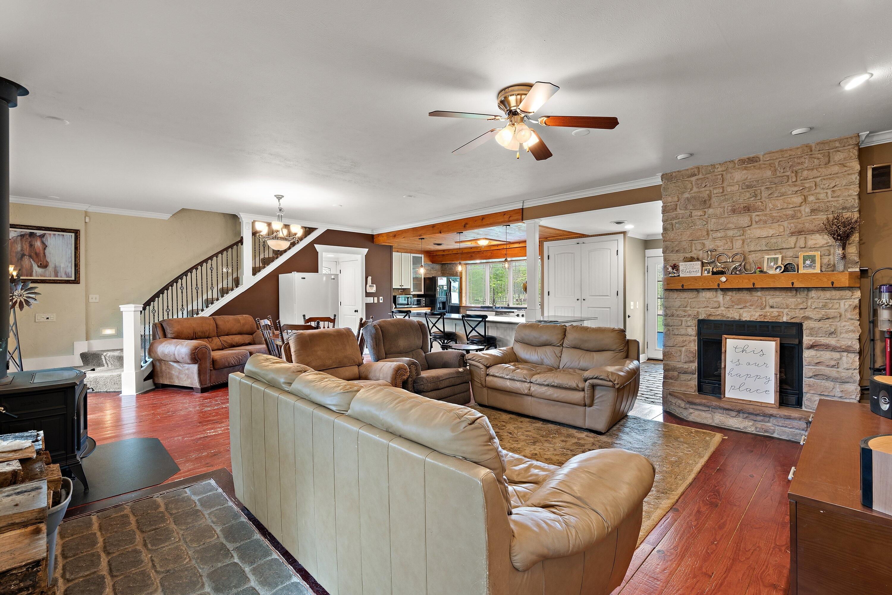 6373 N 450 W, La Porte, IN 46350; Image #2