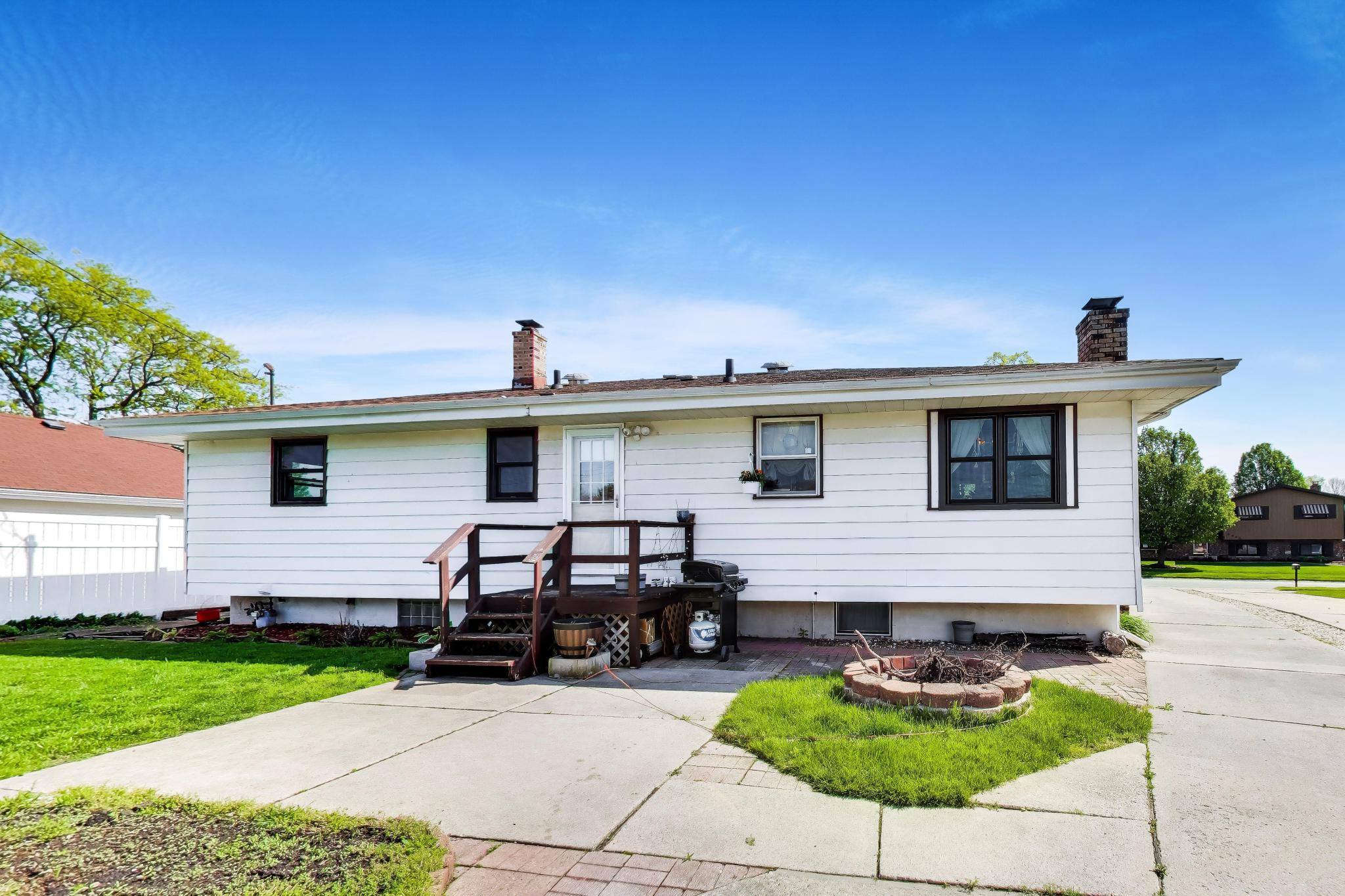 9444 Wildwood Drive, Highland, IN 46322; Image #32