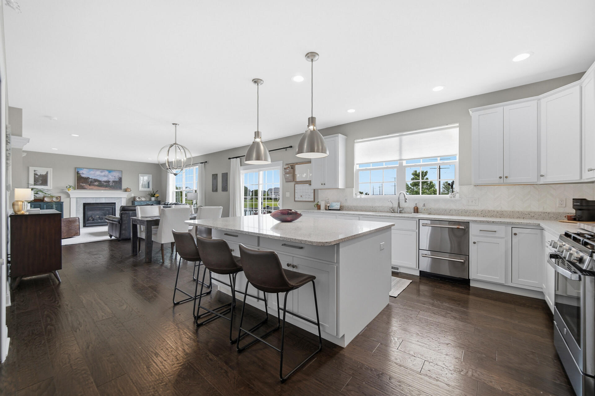 10227 Sentry Drive, St. John, IN 46373; Image #12