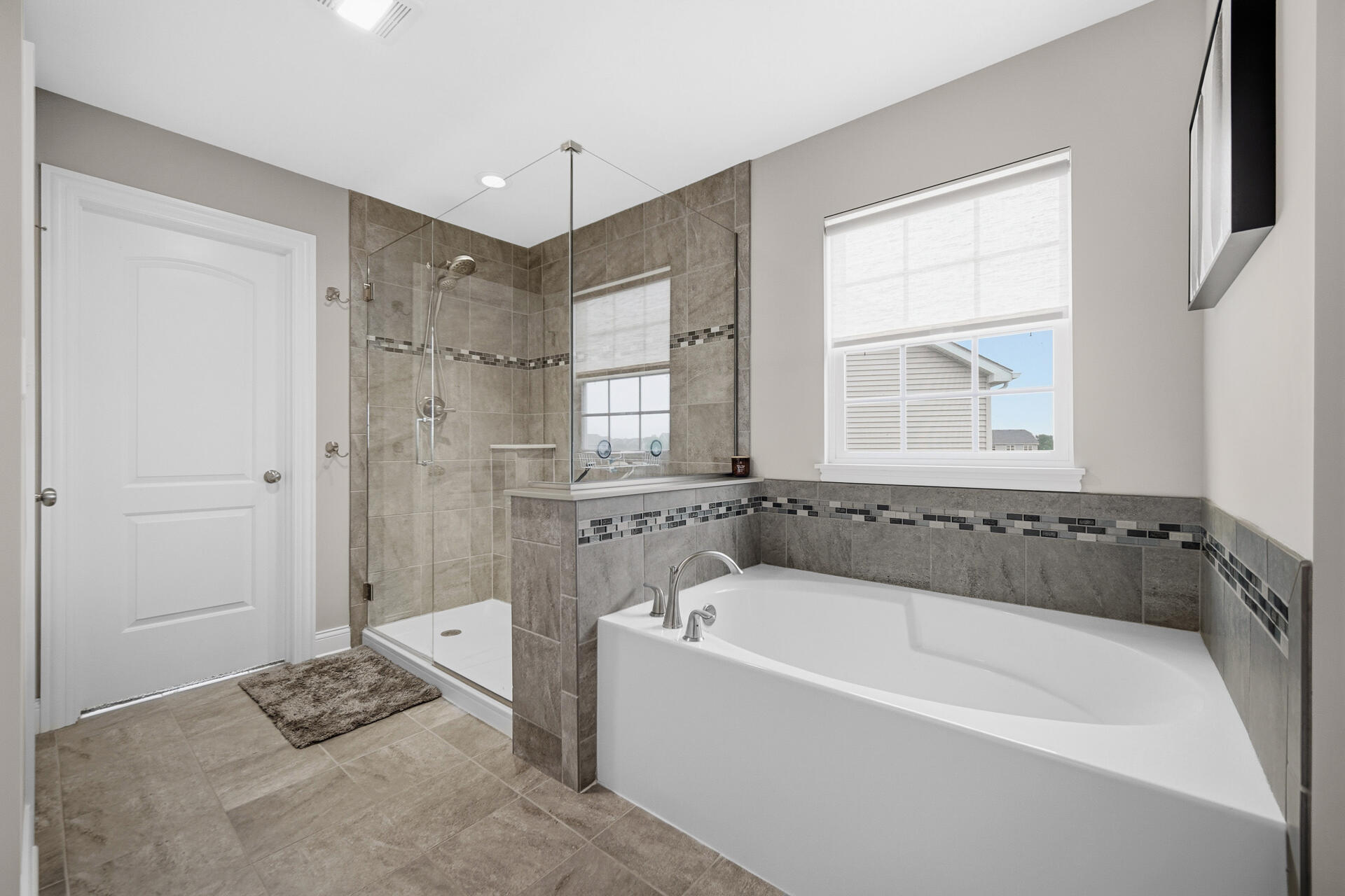 10227 Sentry Drive, St. John, IN 46373; Image #17