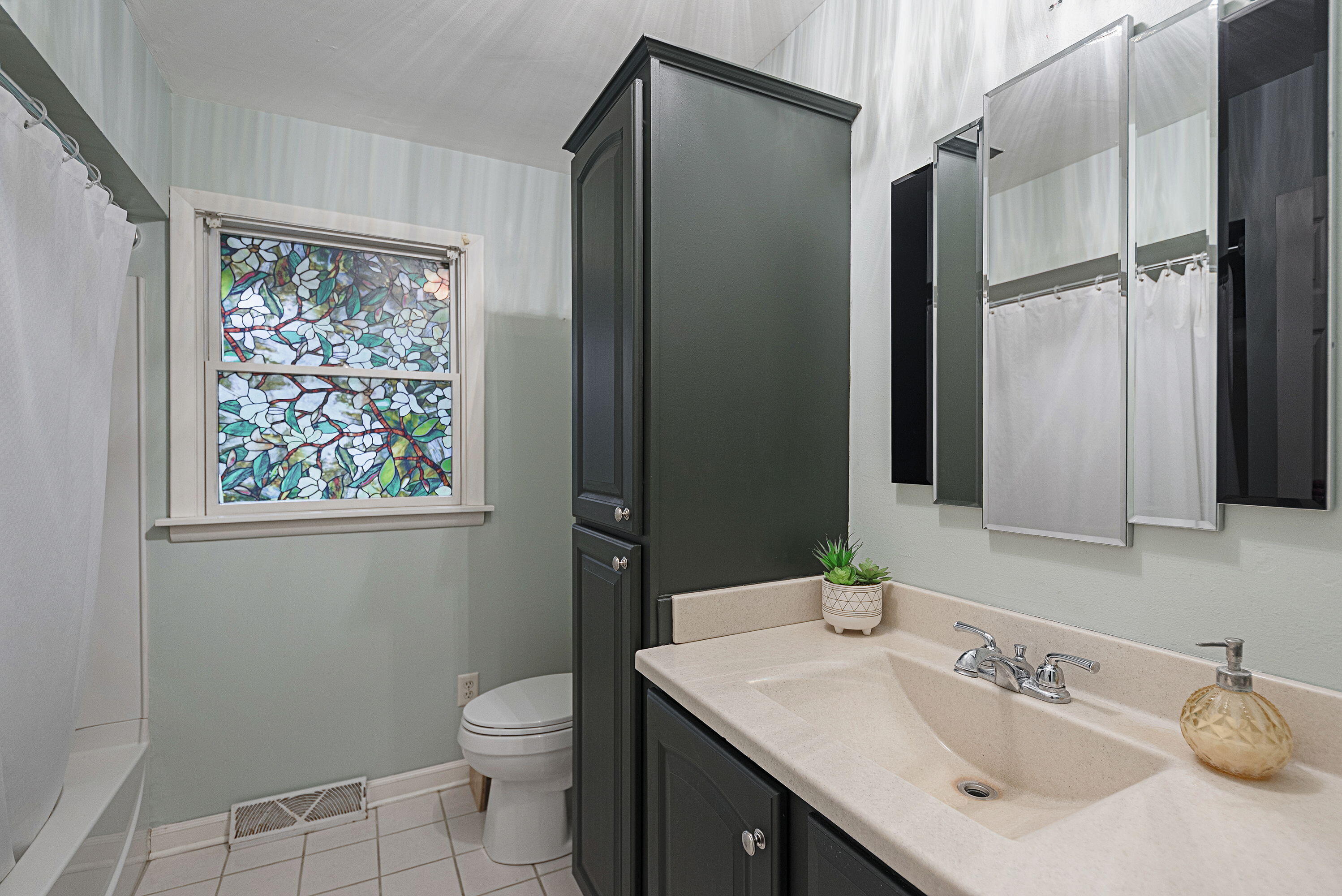 234 Lincoln Hills Drive, Valparaiso, IN 46385; Image #12