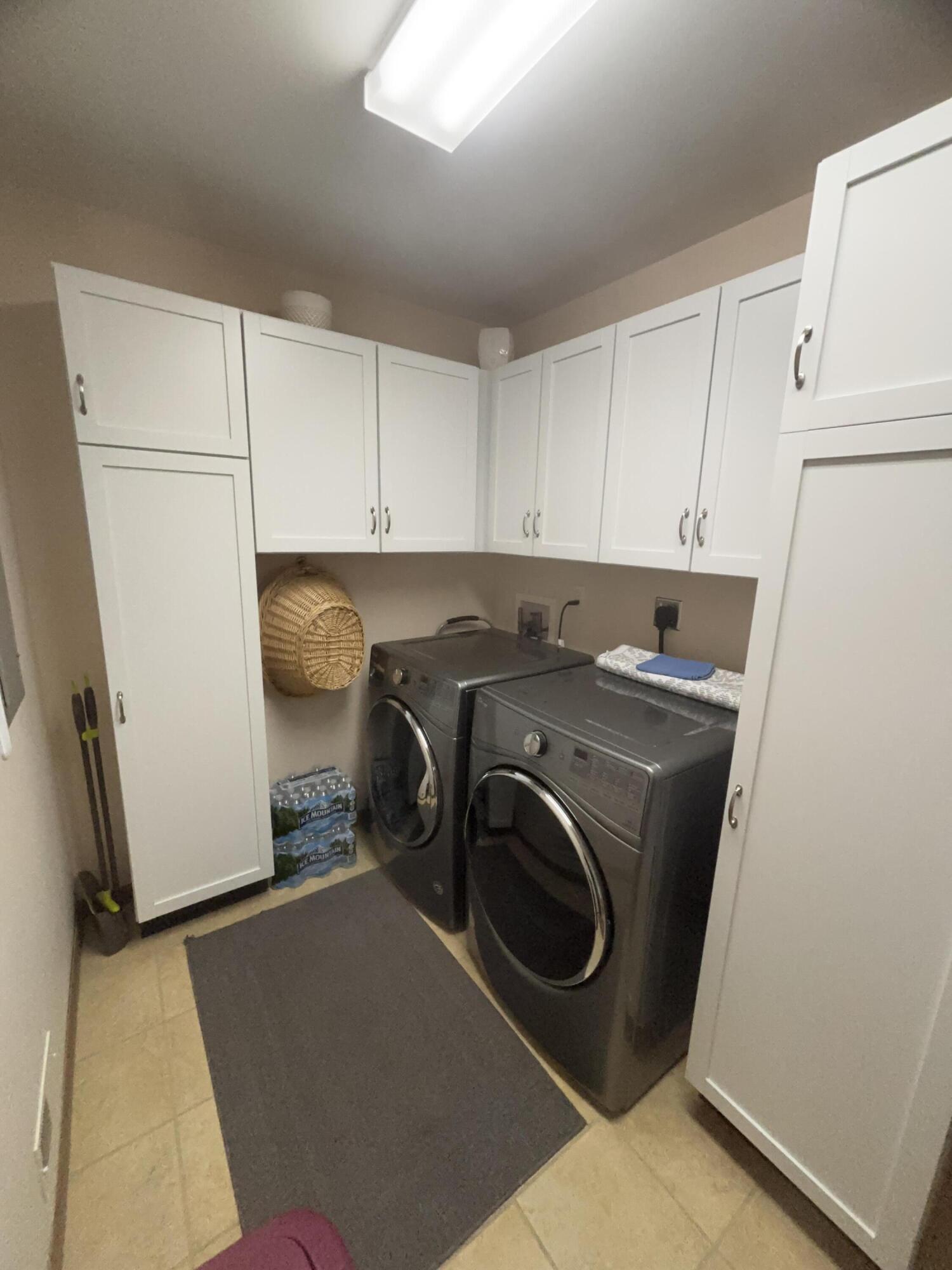17 White Tail Circle, Williamsport, IN 47993; Image #3