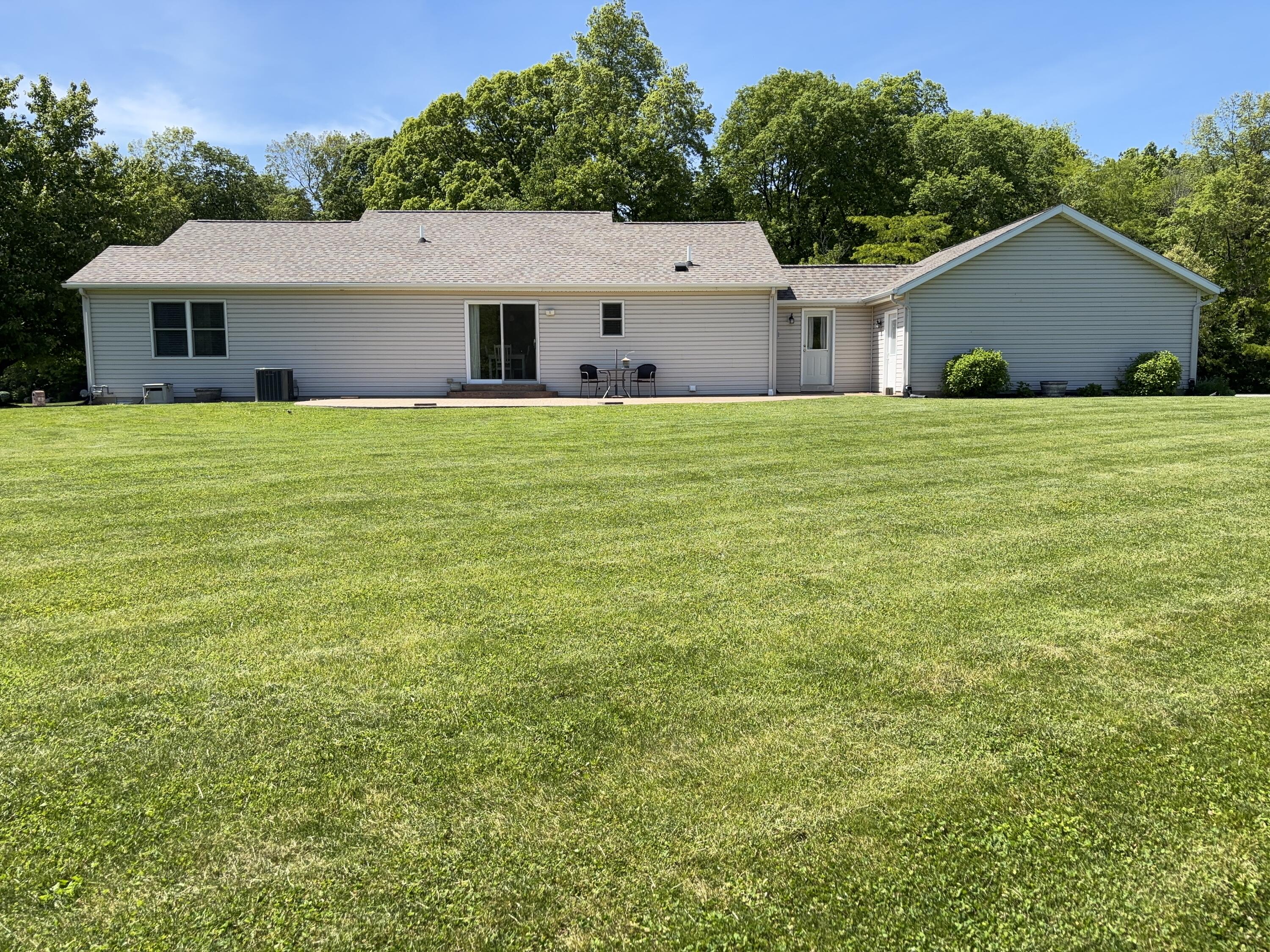 17 White Tail Circle, Williamsport, IN 47993; Image #5