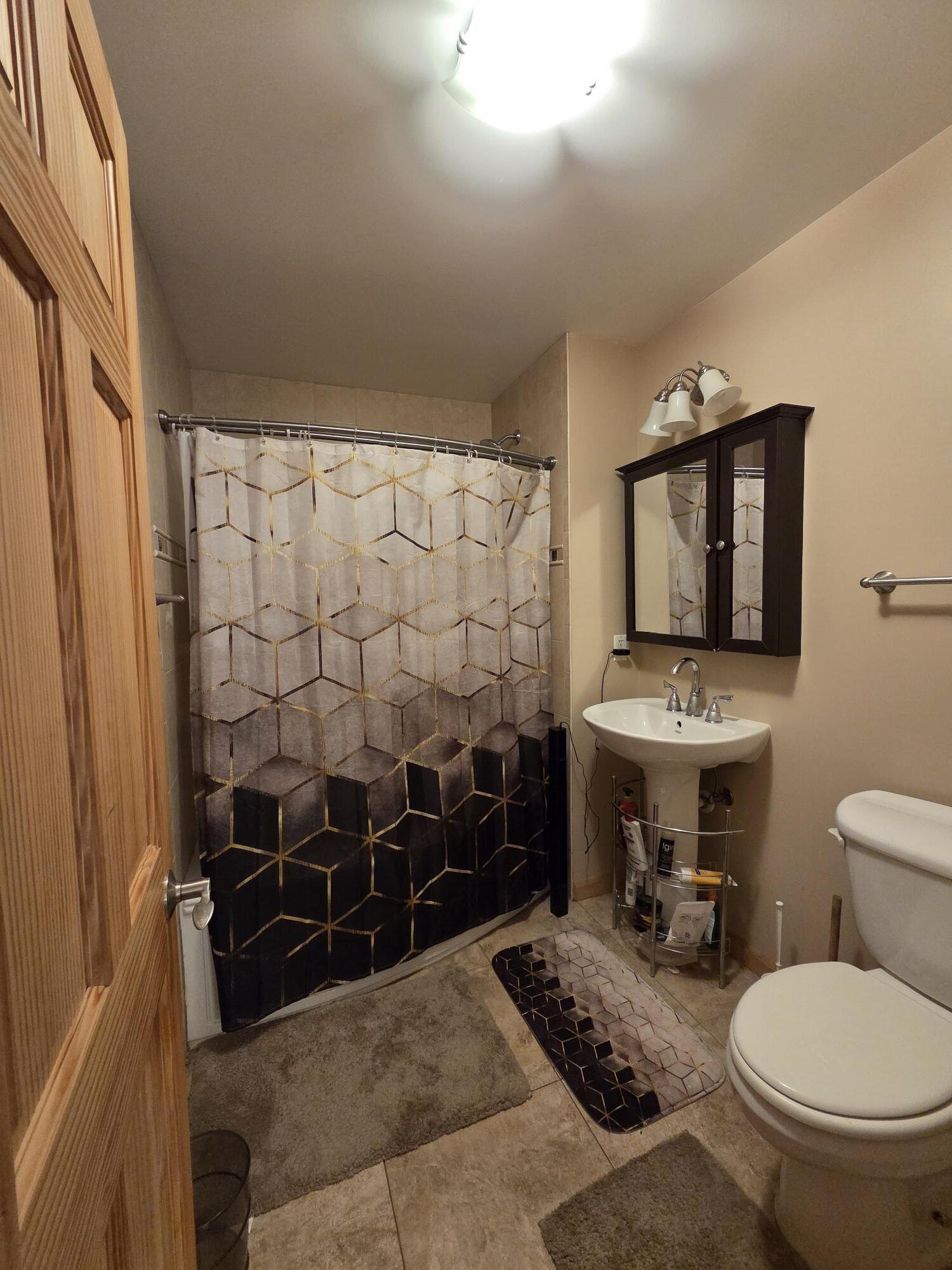10260 Windsor Place, Munster, IN 46321; Image #12