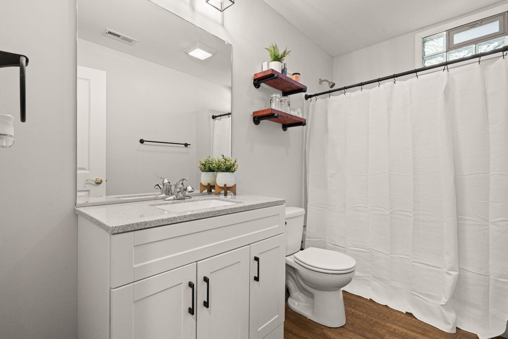 1301 S Cline Avenue, Griffith, IN 46319; Image #14