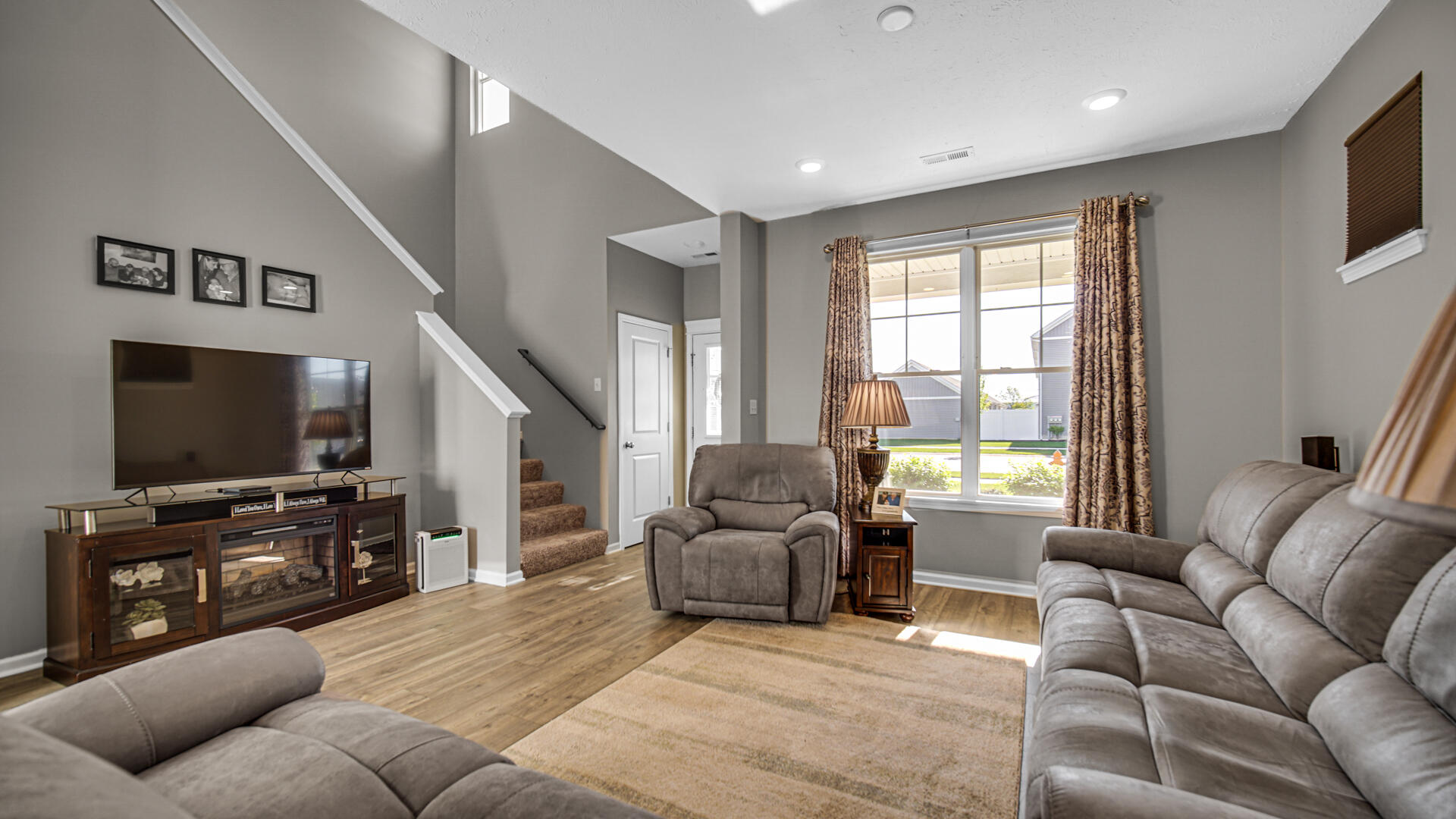 11828 Kentucky Street, Crown Point, IN 46307; Image #3