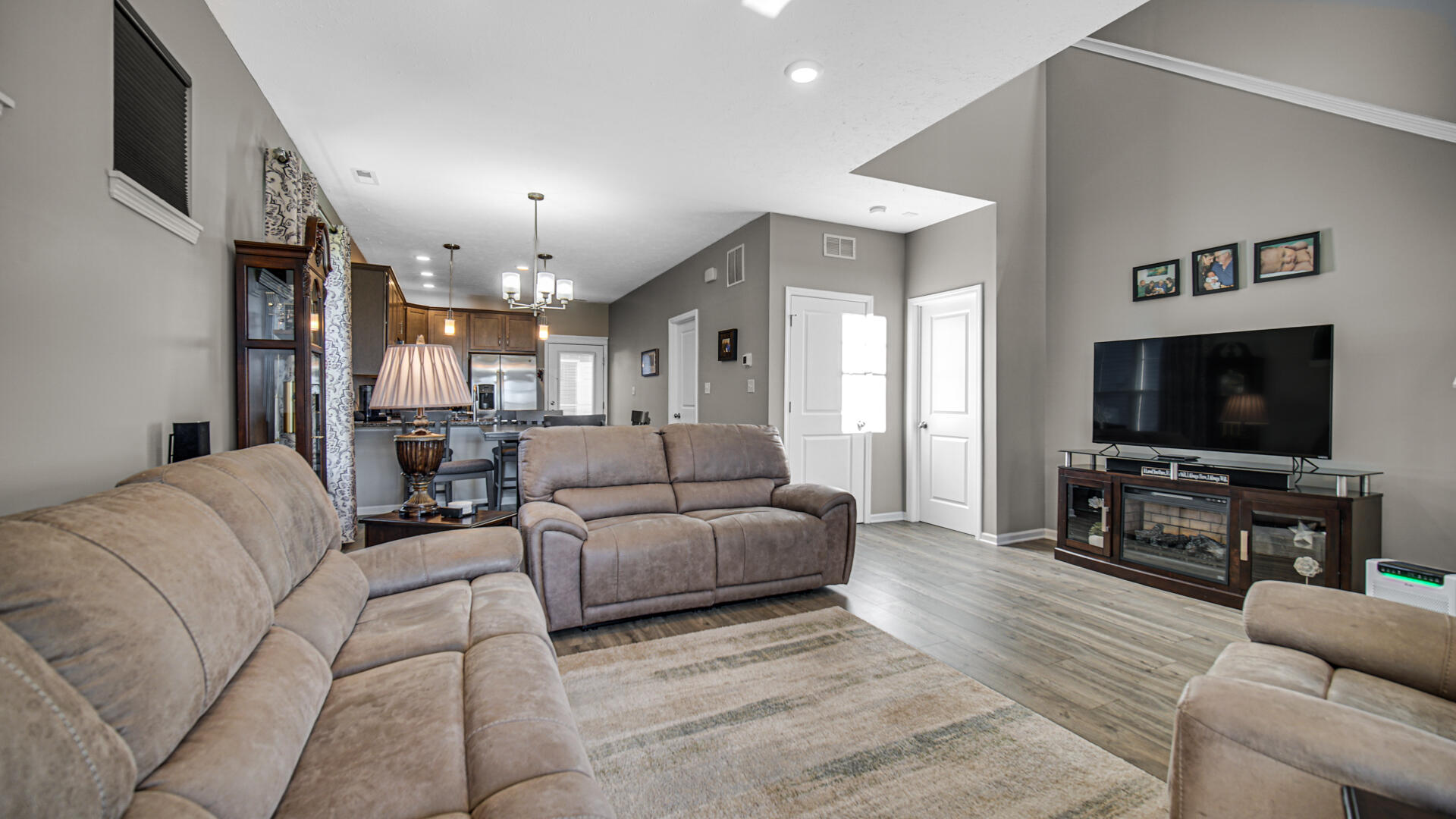 11828 Kentucky Street, Crown Point, IN 46307; Image #5