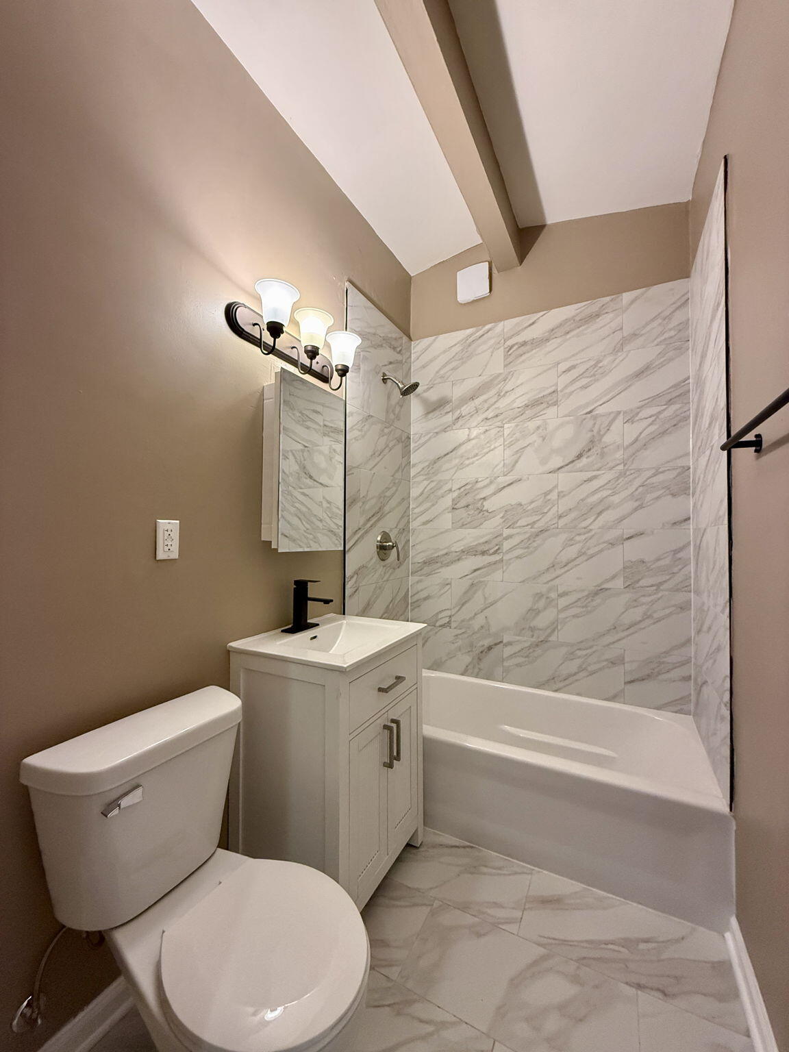1346 E 50th Court, Gary, IN 46409; Image #10
