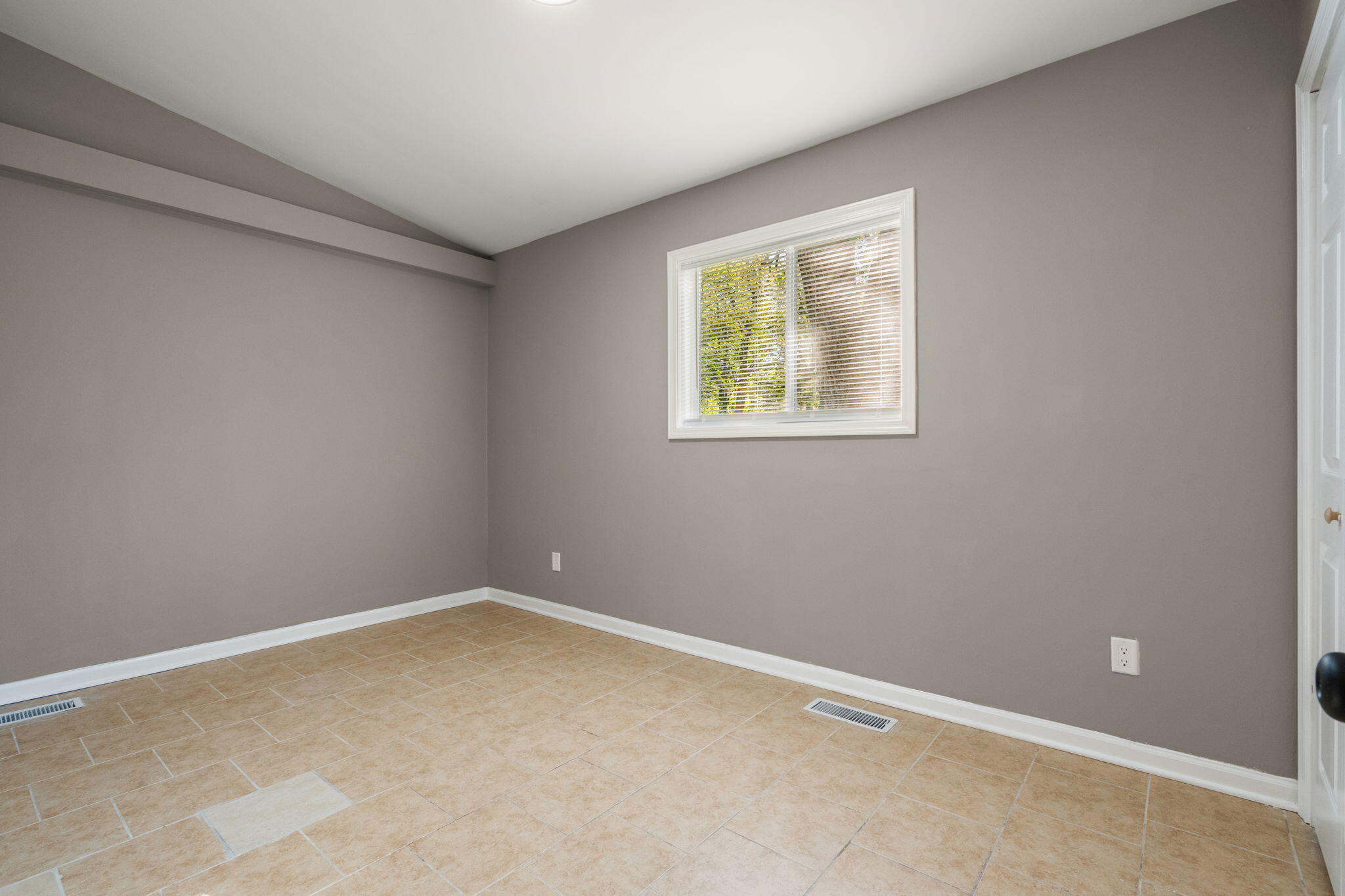 1346 E 50th Court, Gary, IN 46409; Image #12
